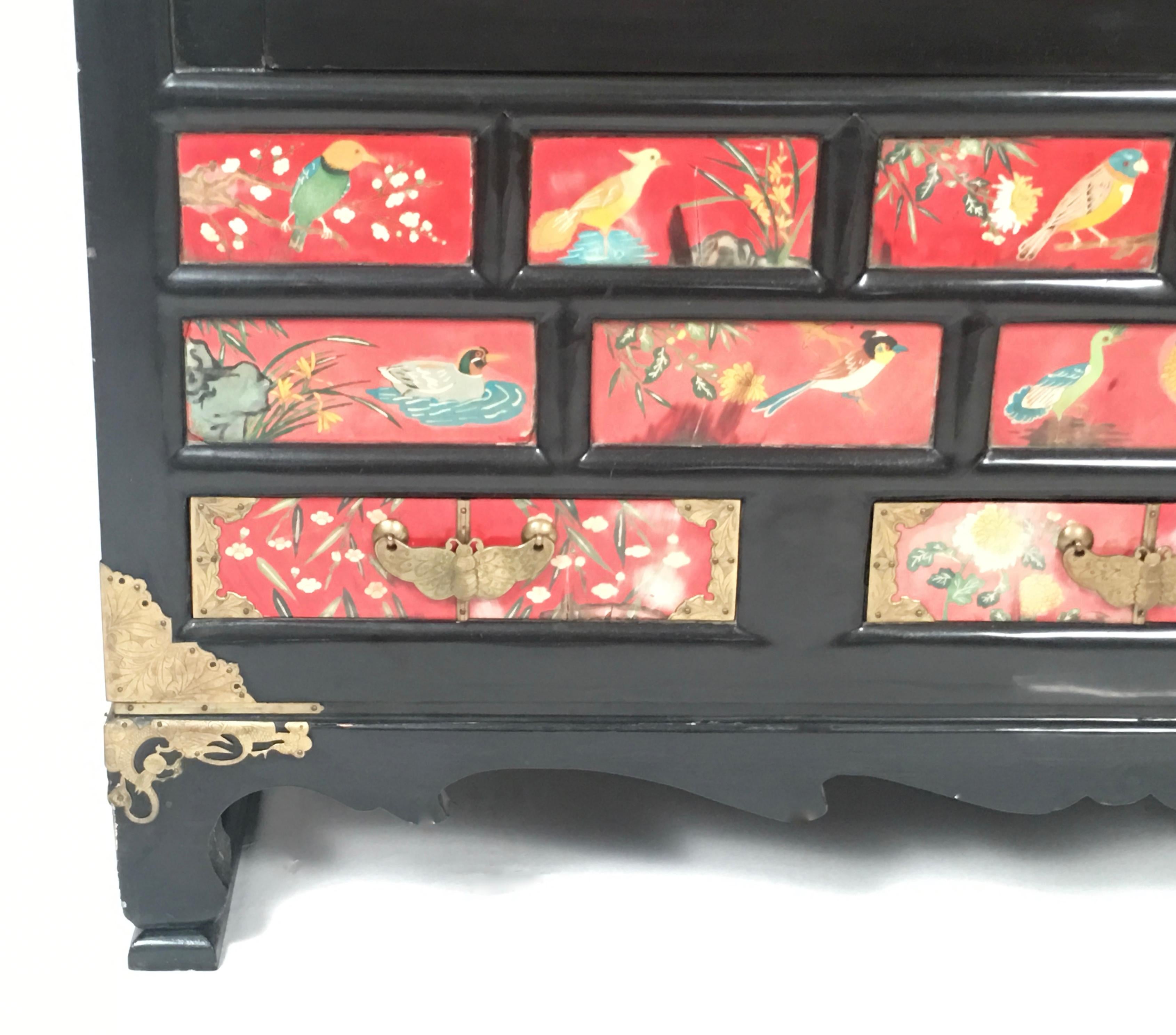 Chinese Export Lacquered Cabinet with Hand-Painted Bird Decorated Panels 10
