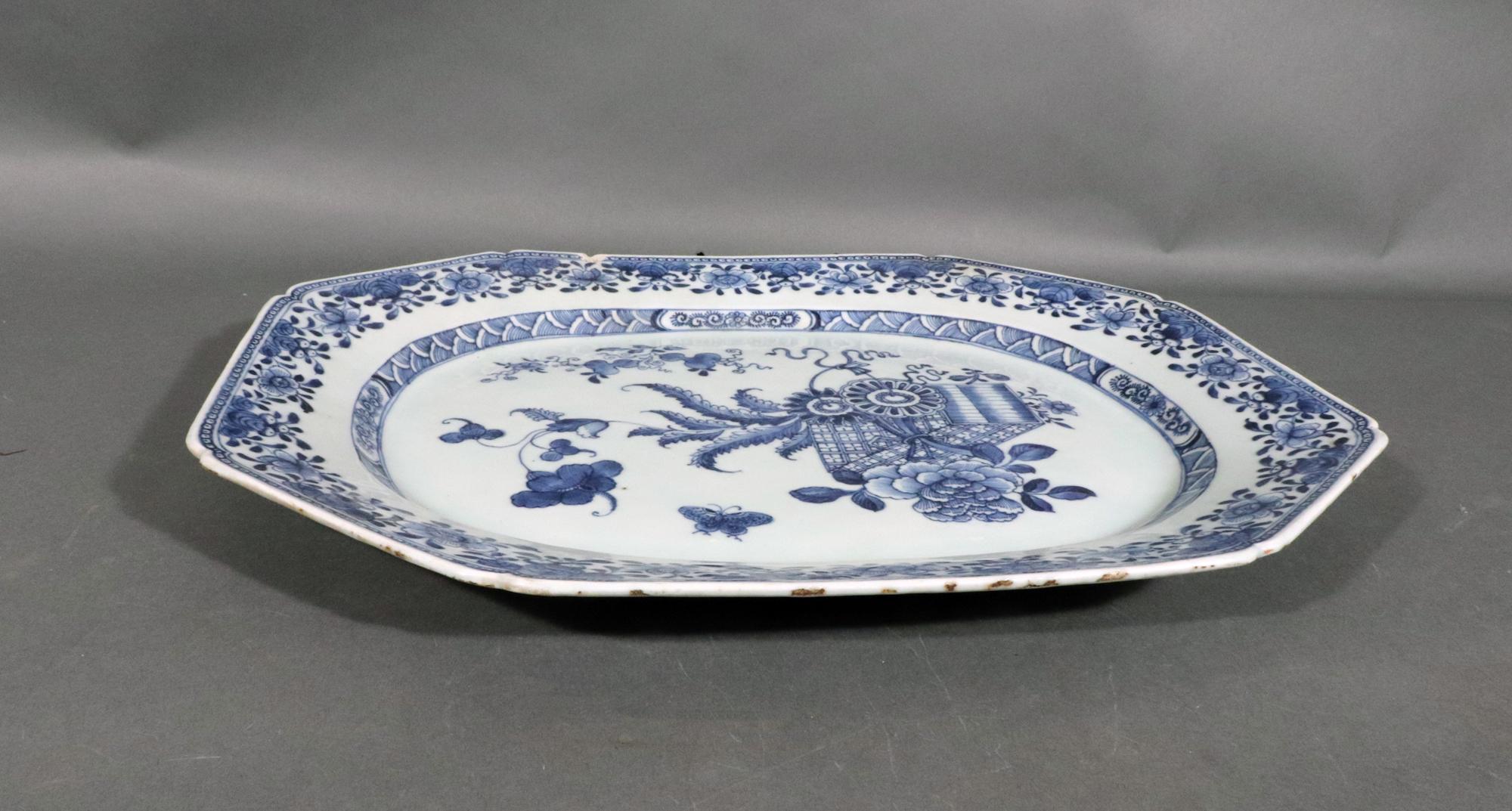 Chinese Export Large Underglaze Blue & White Porcelain Dish For Sale 2