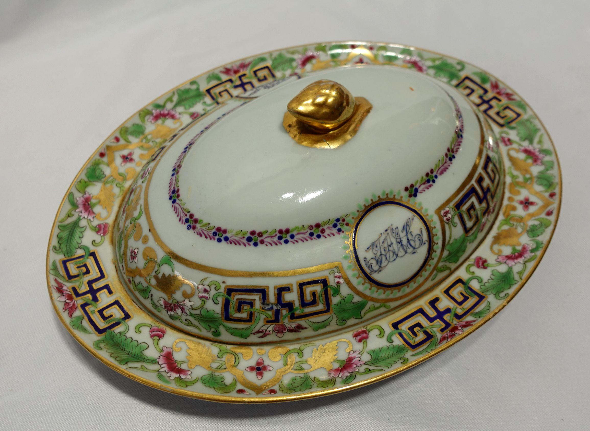 19th Century Chinese Export Monogrammed Covered Serving Dish, 19th century For Sale