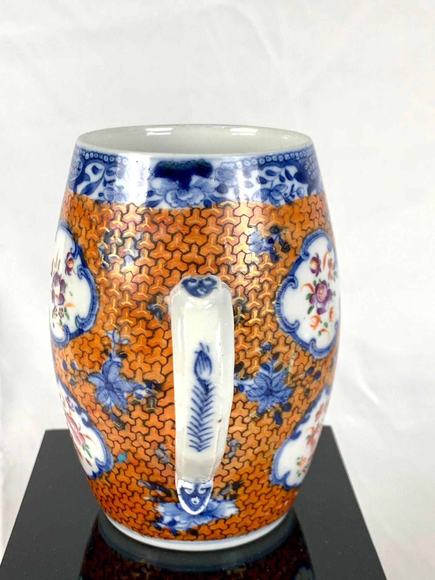 Peint à la main Tasse d'exportation chinoise peinte à la main, milieu du 19e siècle, vers 1860 en vente