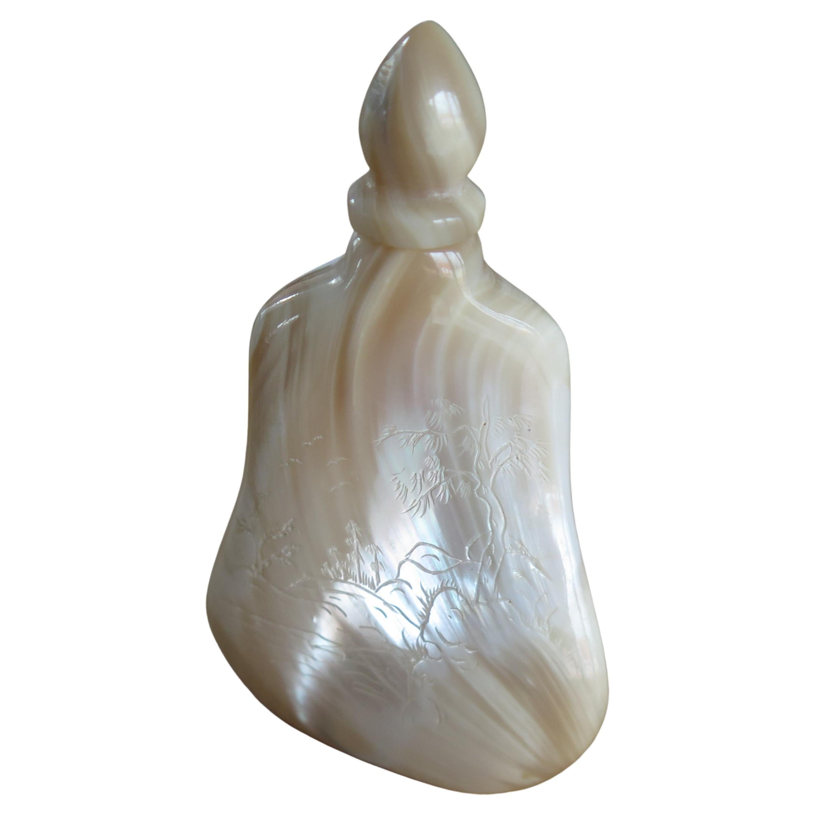 Chinese Export Natural Agate Stone Snuff Bottle Rare Shape Spoon Top, circa 1930