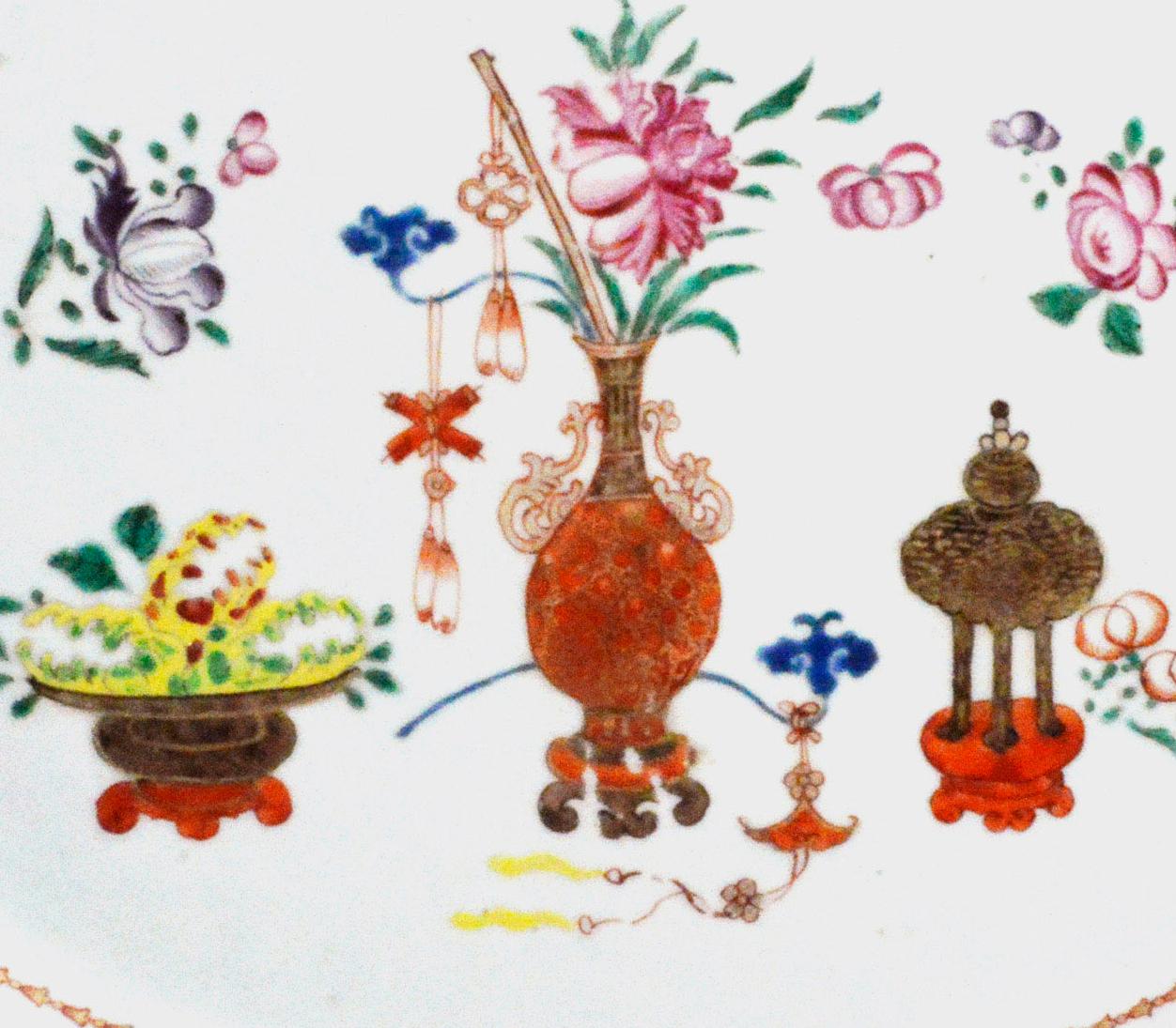 Ovaler Famille-Rose-Porzellanschale, Chinesischer Export (18. Jahrhundert) im Angebot