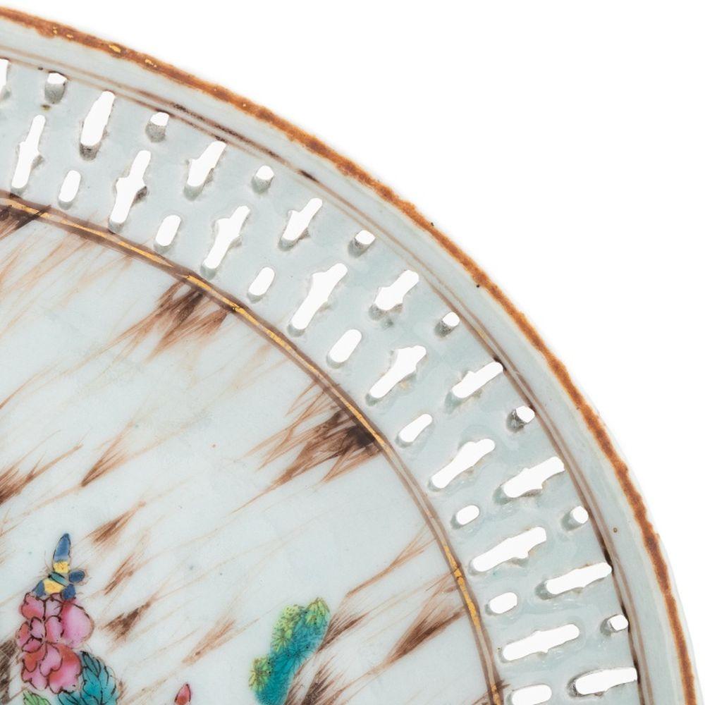 Chinese Export Painted Porcelain Articles, 2 siglo XVIII en venta