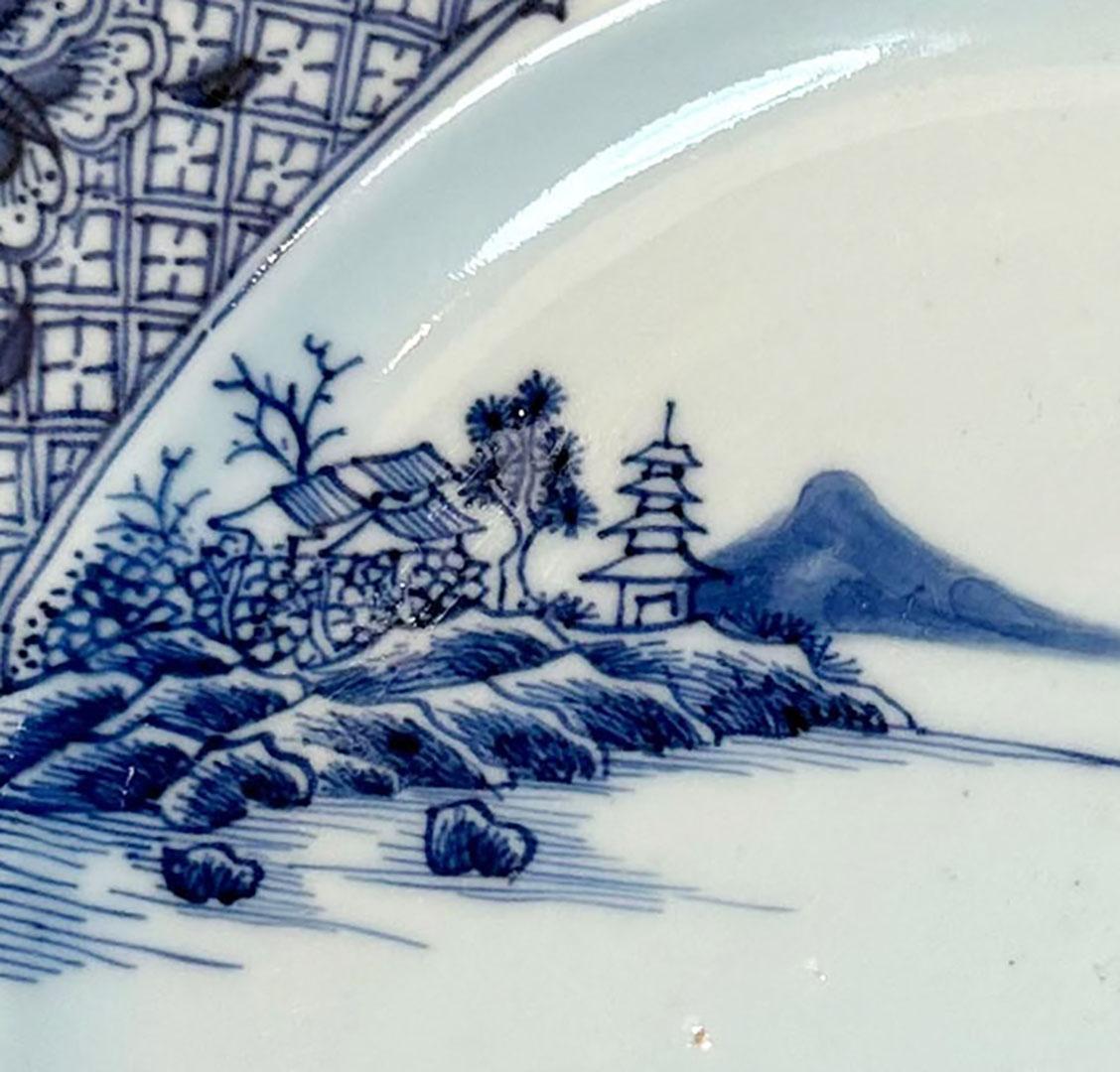 Chinese Export Plate Eighteenth Century In Good Condition For Sale In Tampa, FL