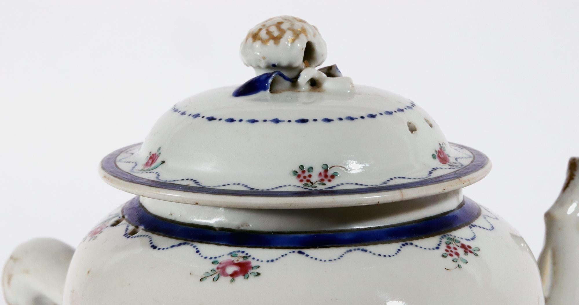 Chinese Export Porcelain American Market Chocolate Pot and Cover For Sale 5