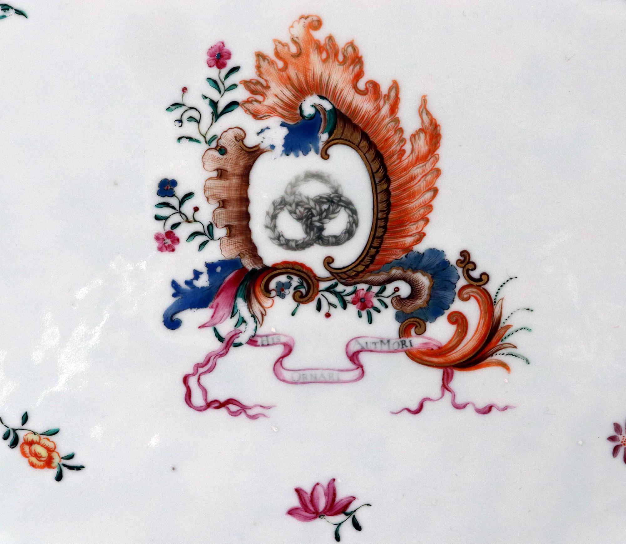 Chinese Export Porcelain Armorial Dish with European Coat of Arms In Good Condition For Sale In Downingtown, PA