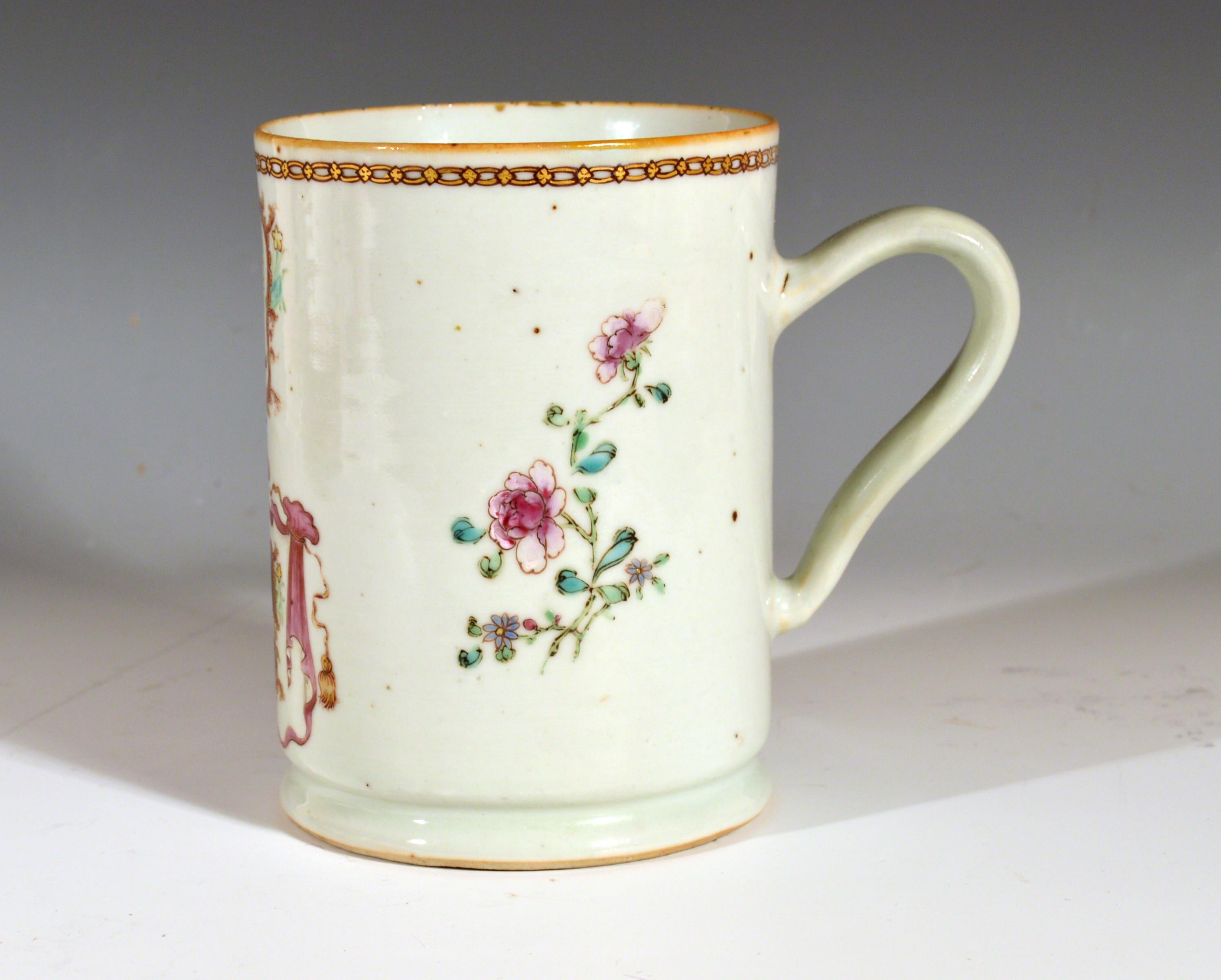 Tankard armorié en porcelaine d'exportation chinoise, voile avec pulleyne en préntice Bon état - En vente à Downingtown, PA