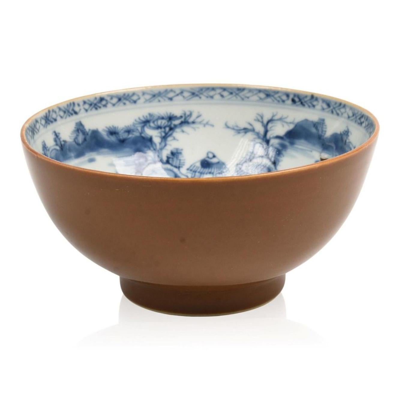 Chinese Export Porcelain Batavia-ware bowl and blue & white interior,
Nanking Cargo,
Circa 1752

The Chinese Export Batavia-ware Bowl from the Nanking Cargo is decorated on the interior with blue and white painting with Chinese buildings amongst
