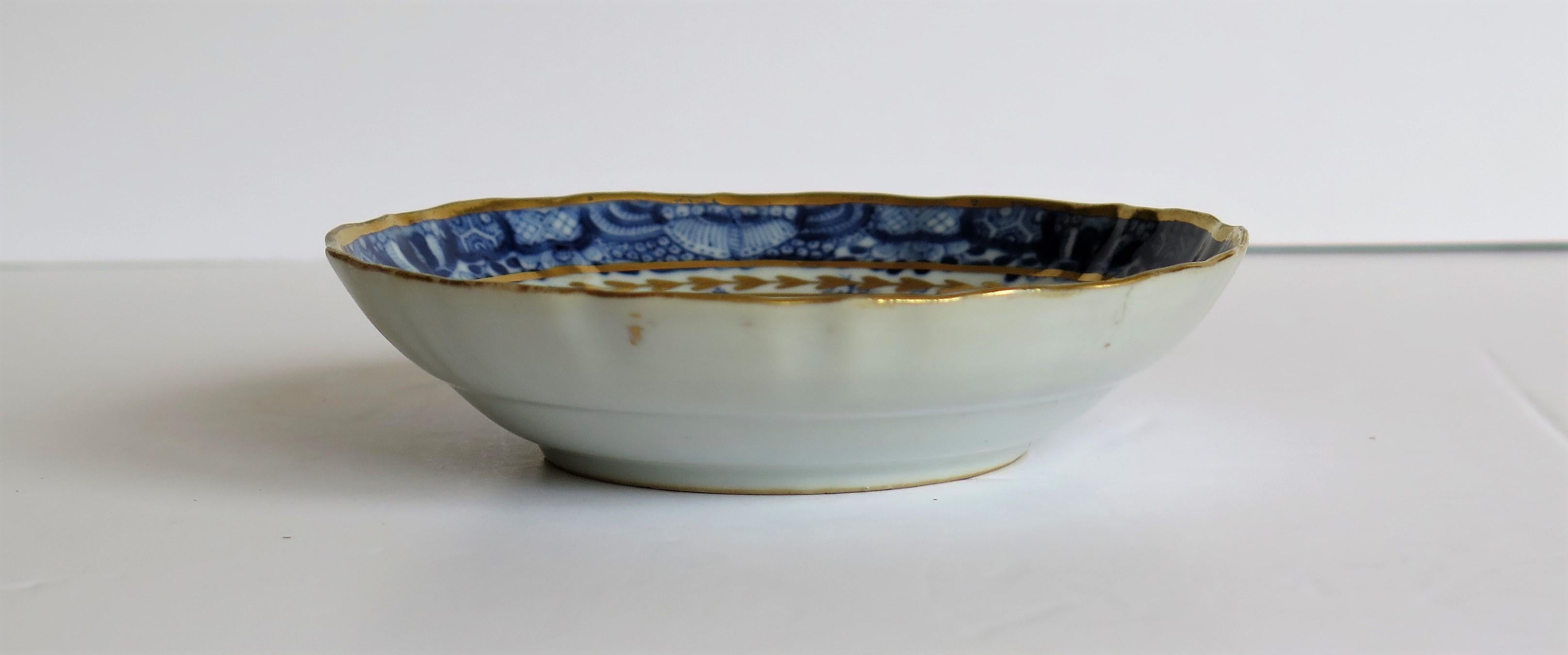 Chinese Export Porcelain Berry Bowl or Dish Blue and White Gilded, Qing 11