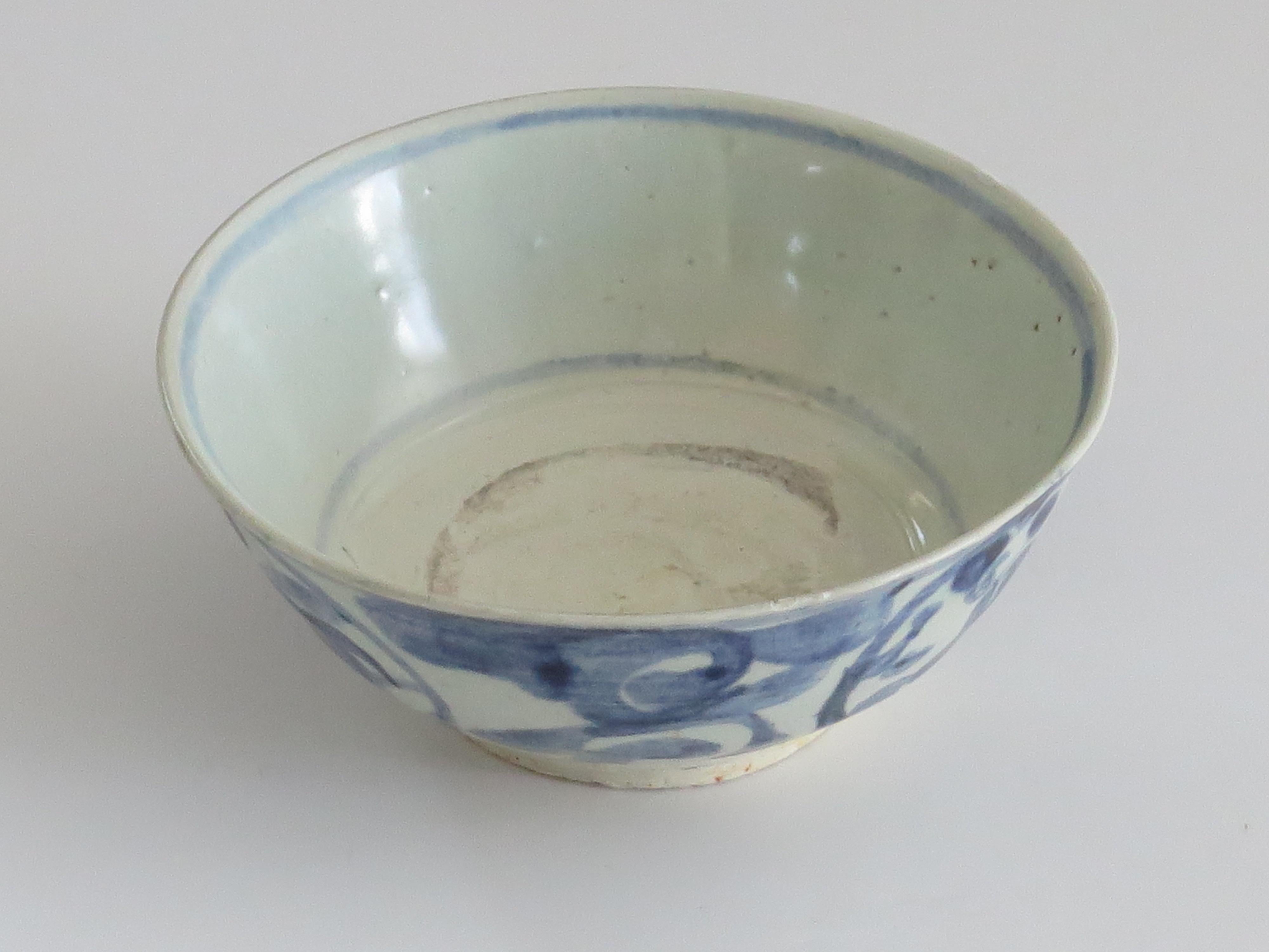 Chinese Export Porcelain Blue & White Bowl, Hatcher Cargo Late Ming, circa 1650 4
