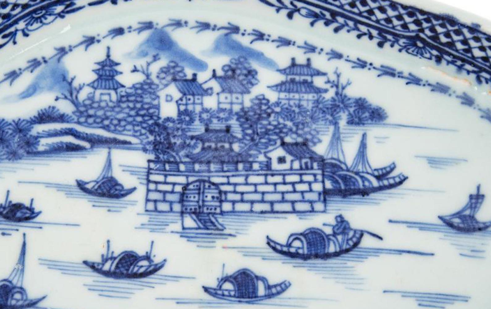 Chinese Export Porcelain Blue & White Spoon Tray with the Dutch Folly Fort For Sale 1