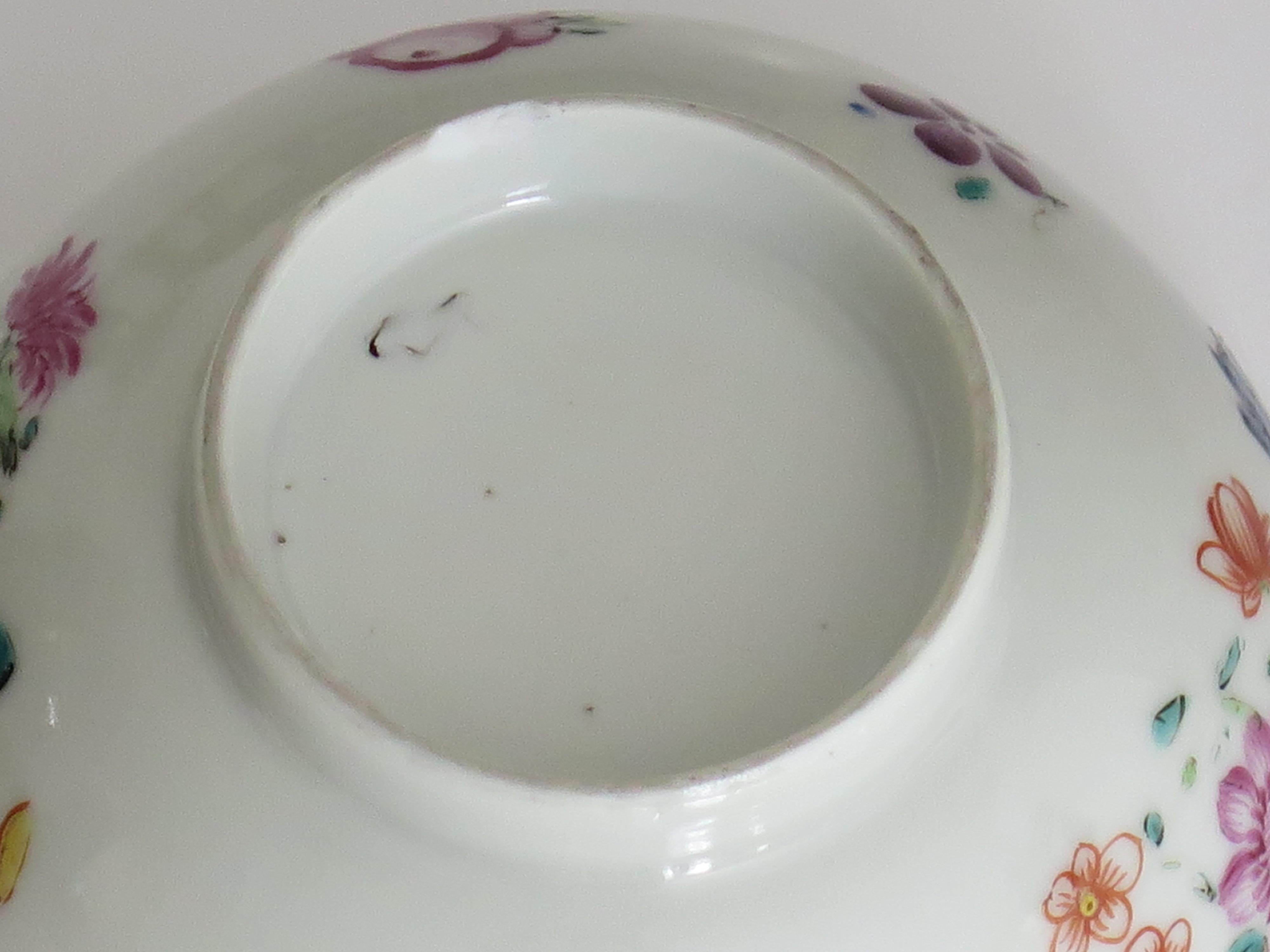 Chinese Export Porcelain Bowl Hand Painted Famille Rose, Qing Ca 1780 For Sale 11