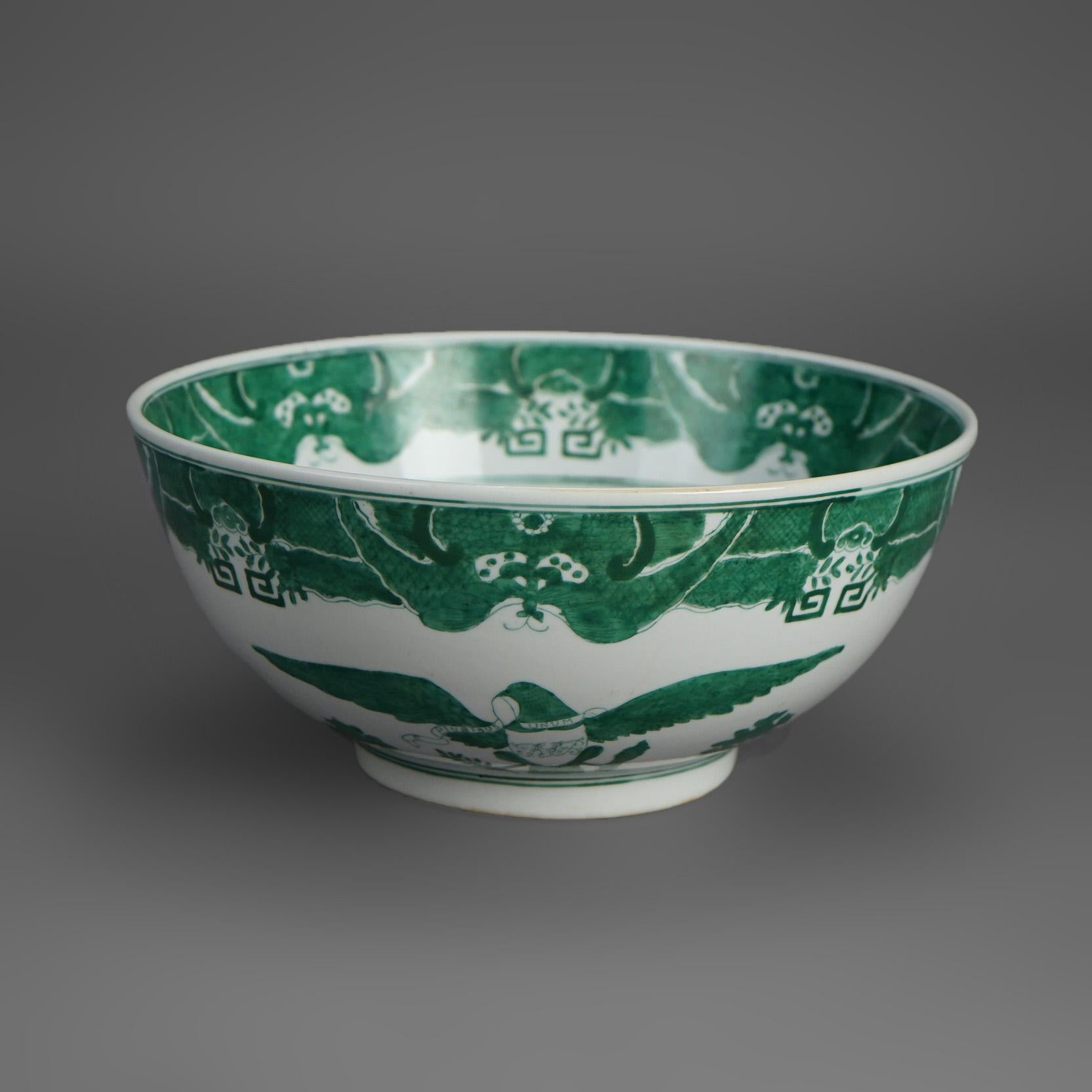 Chinese Export Porcelain Bowl with Eagle Design 20thC For Sale 2