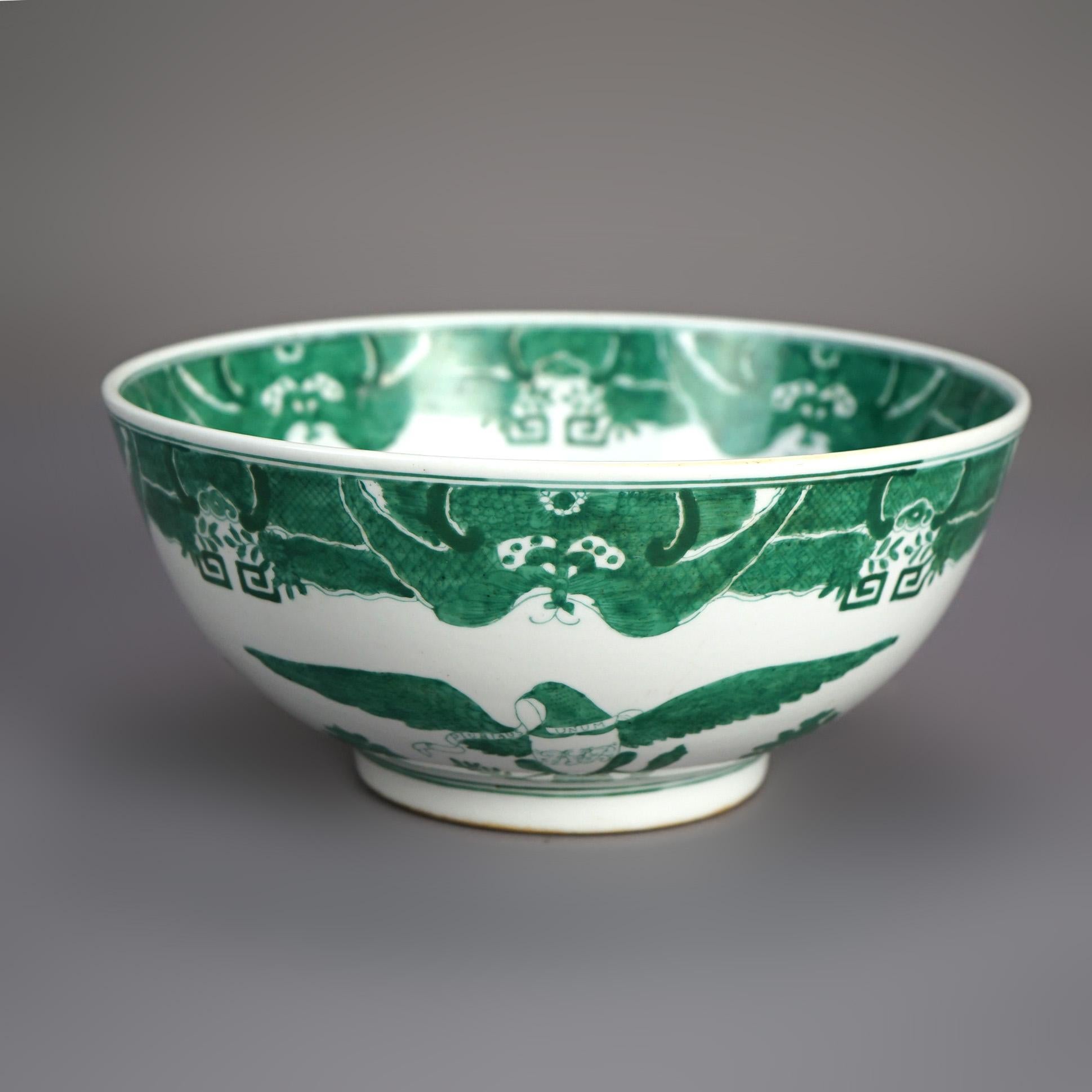 Chinese Export Porcelain Bowl with Eagle Design 20thC For Sale 4