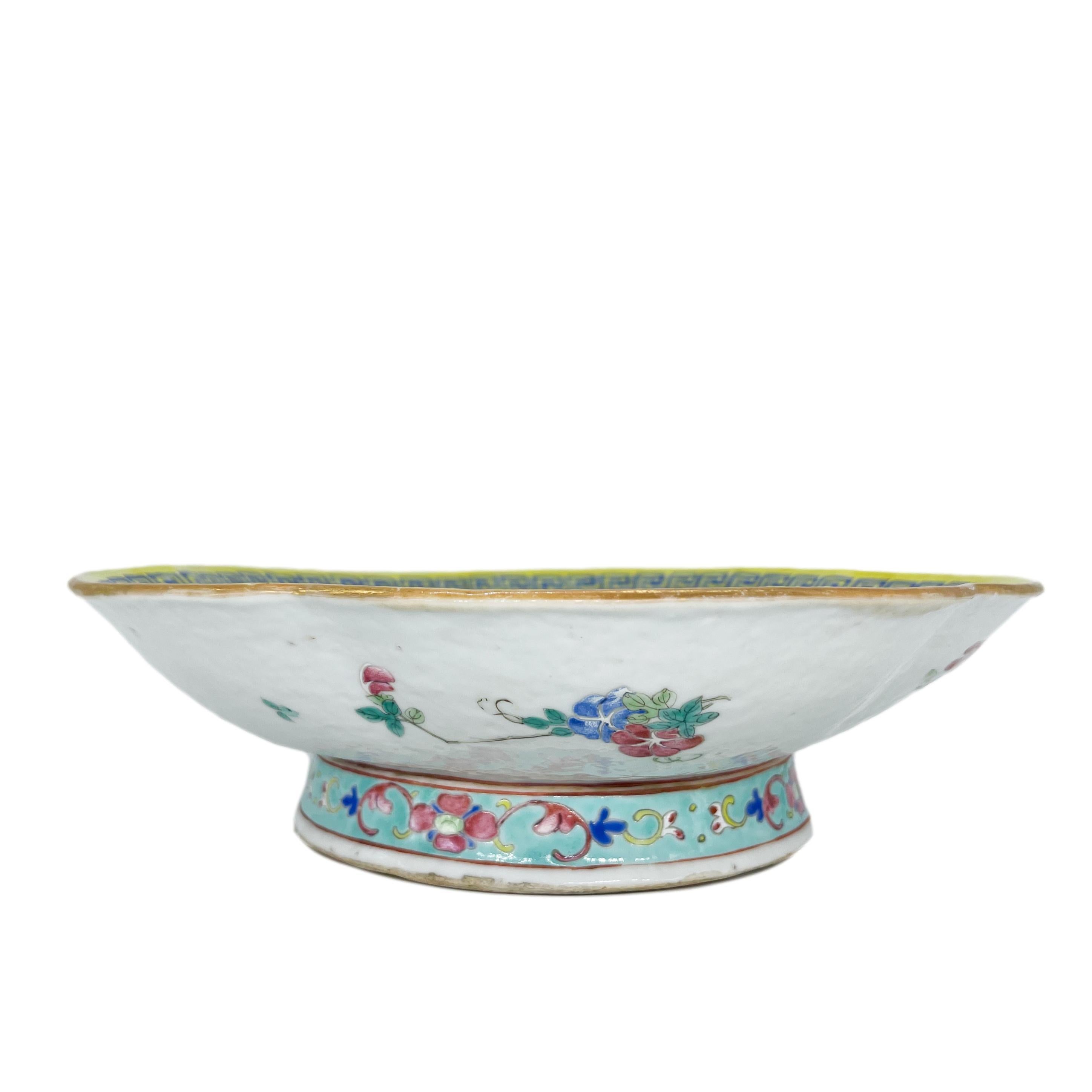 Chinese Export Porcelain Canton Famille Jeune Footed Dish, ca. 1870 For Sale 4