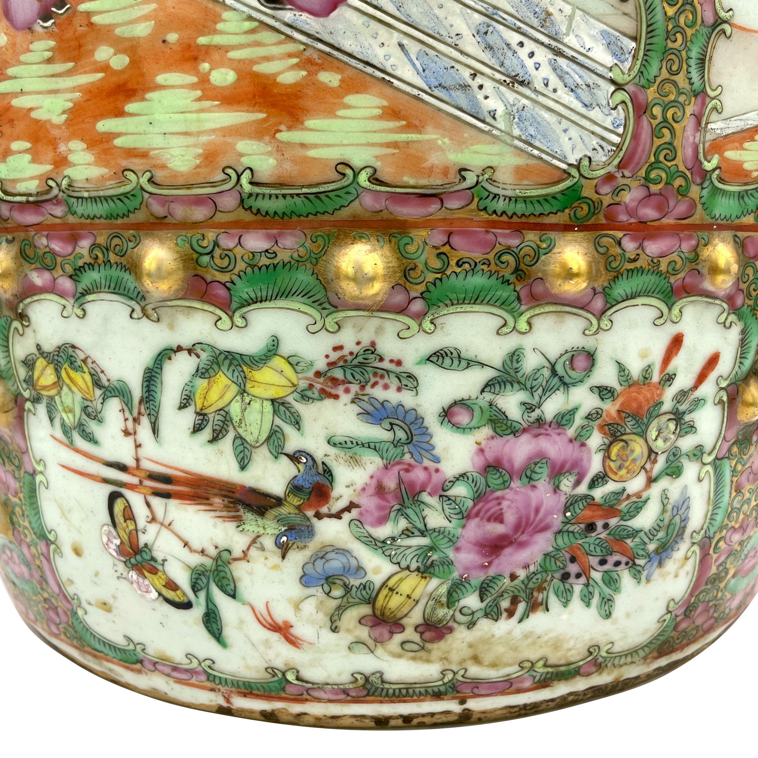 Chinese Export Porcelain Canton Famille Rose Medallion Garden Seat, ca. 1880 For Sale 12