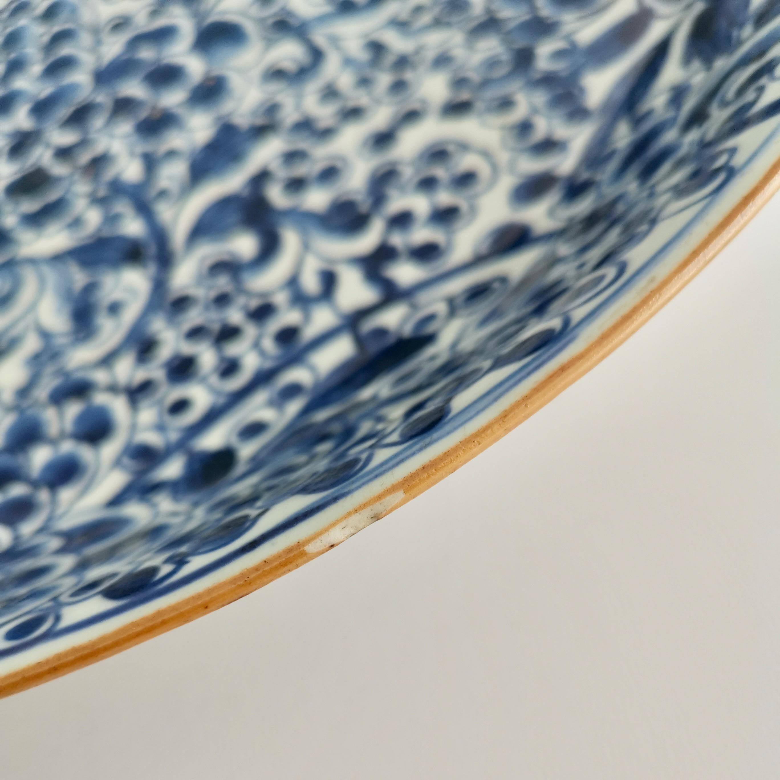 Chinese Export Porcelain Charger, Blue on White Peony & Frogspawn, Kangxi 18th C 5