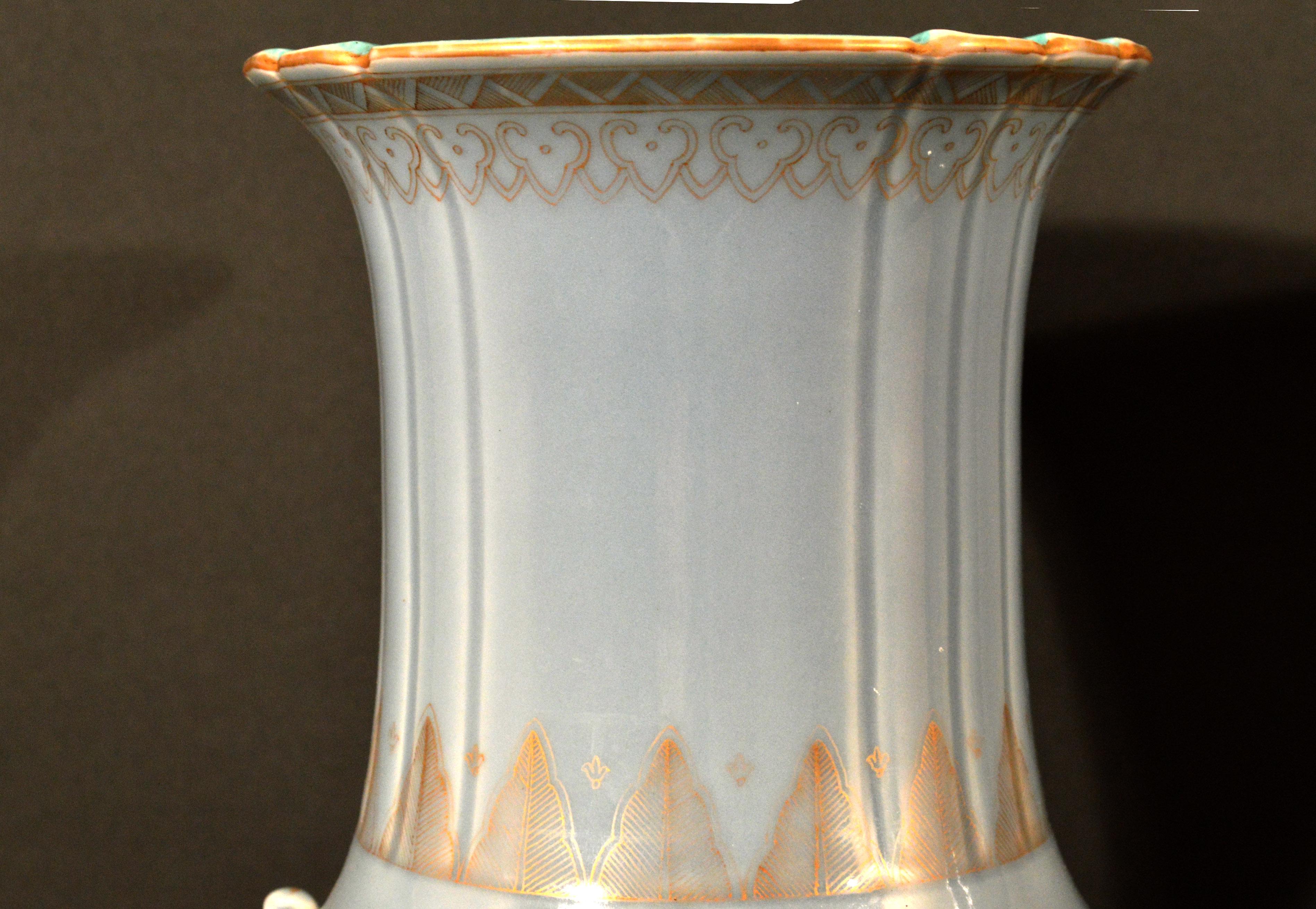Chinese Export Porcelain Clare De Lune Blue Vases, Mid-19th Century 7