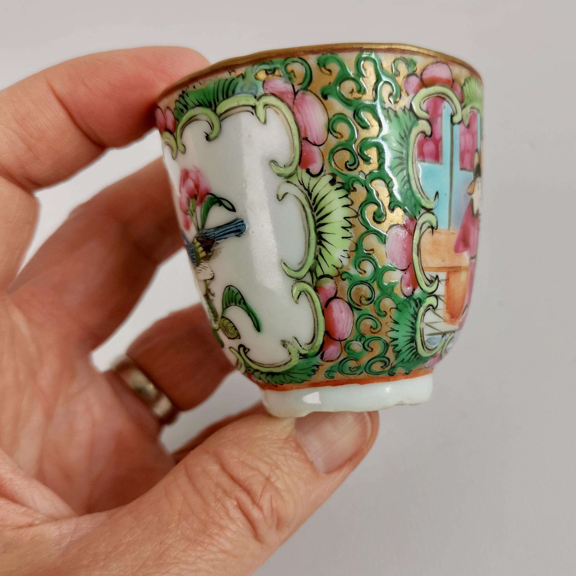 Chinese Export Porcelain Coffee Cup, Famille Verte, Qianlong, 1760-1780 6