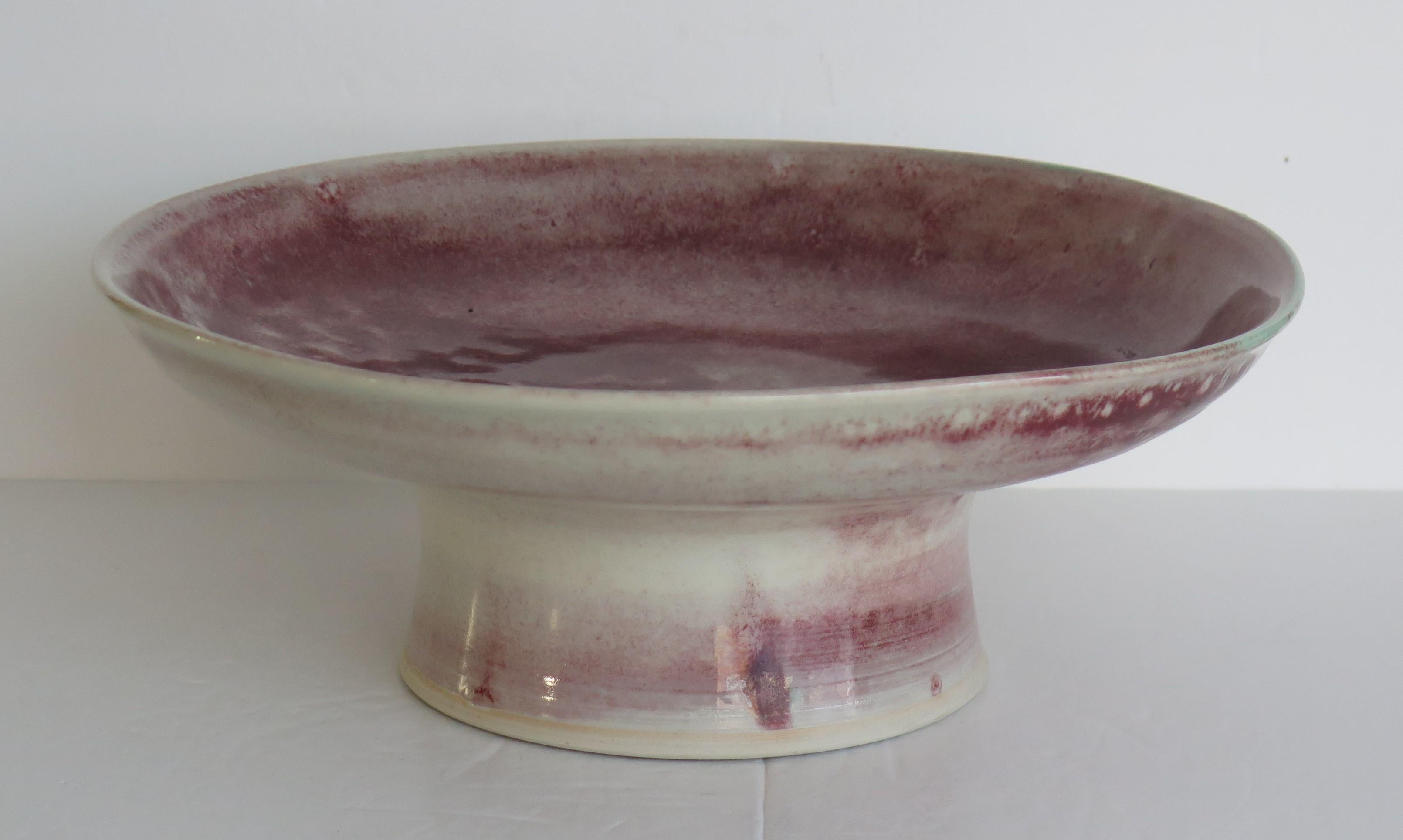 Chinese Export Porcelain Comport Sang-de-boeuf mottled red monochrome, Ca 1940  In Good Condition For Sale In Lincoln, Lincolnshire
