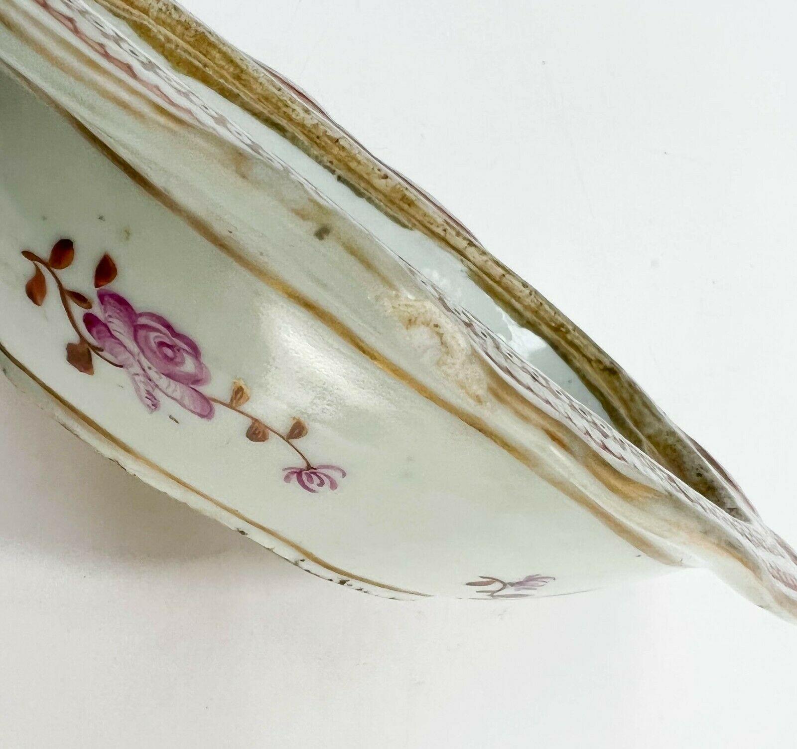 Chinese Export Porcelain Covered Serving Bowl, American Eagles, C1820 In Good Condition For Sale In Gardena, CA