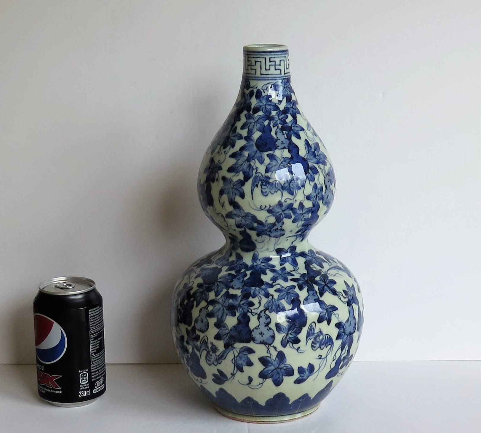 Chinese Export Porcelain Vase Blue & White Hand Painted 34cm tall Mid 19thC Qing 14