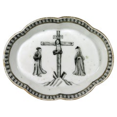 Antique Chinese Export Porcelain En Grisaille Chinese Figures Crucifixion Spoon Tray