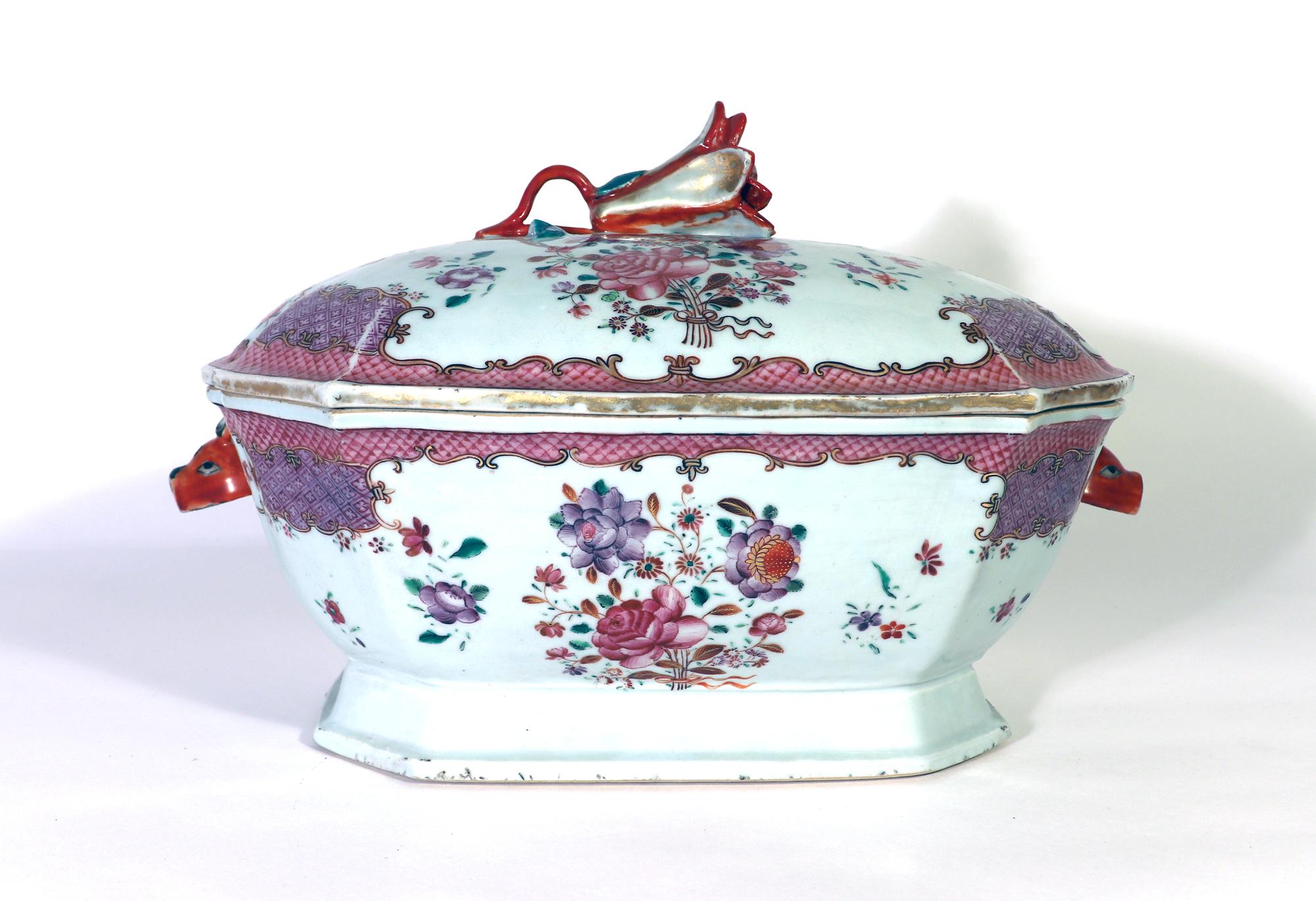 Chinese Export Porcelain Famille Rose Botanical Soup Tureen & Cover For Sale 1