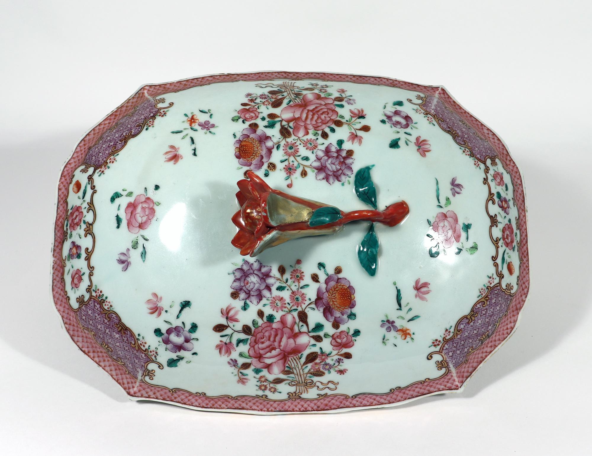 Chinese Export Porcelain Famille Rose Botanical Soup Tureen & Cover For Sale 3