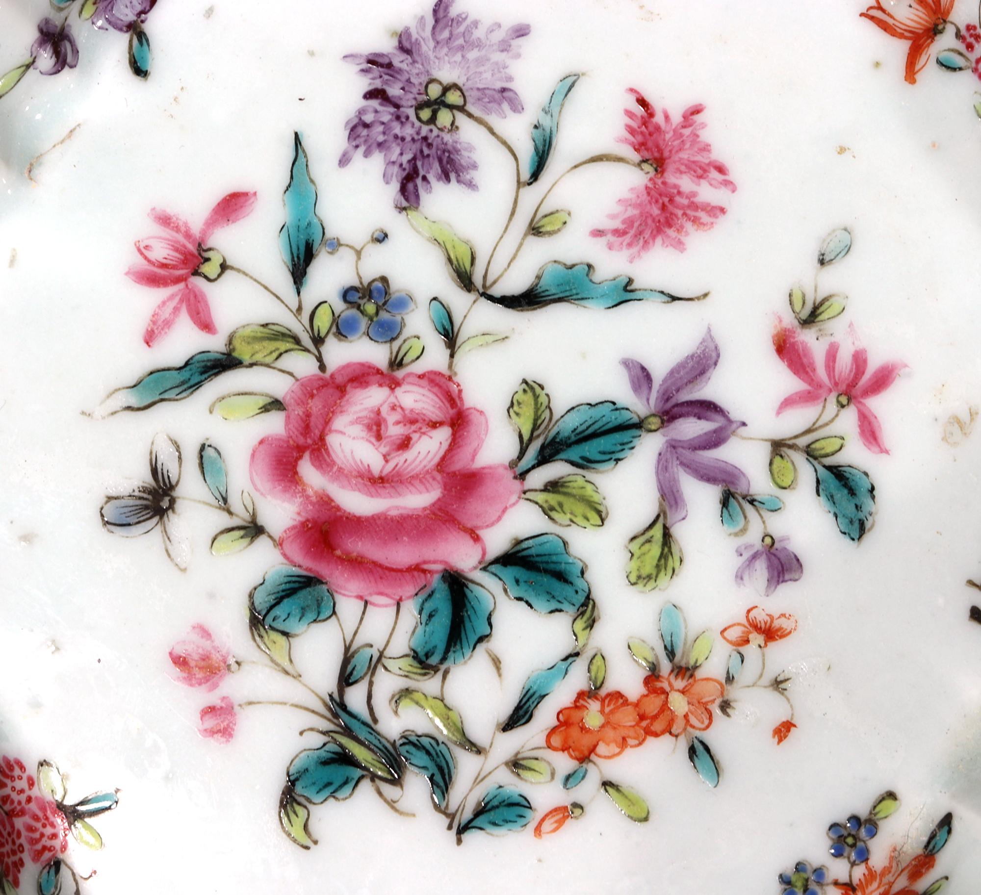 Chinese Export Porcelain Famille Rose Botanical Teapot Stand In Good Condition For Sale In Downingtown, PA
