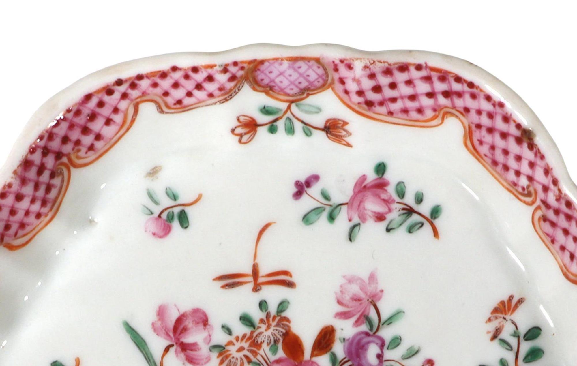 Soporte para Tetera Botánica de Porcelana China de Exportación Famille Rose en venta 1