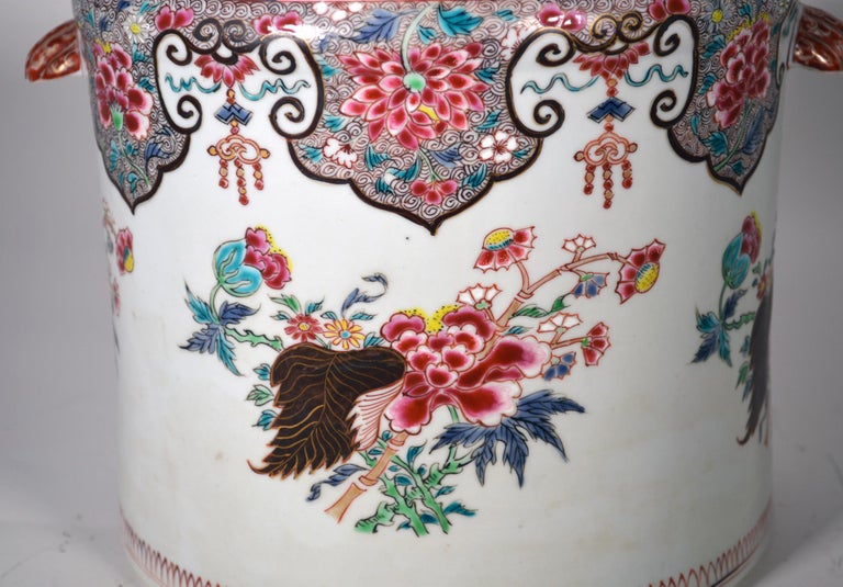 Chinese Export Porcelain Famille Rose Cachepot, circa 1750-1760 For Sale 6