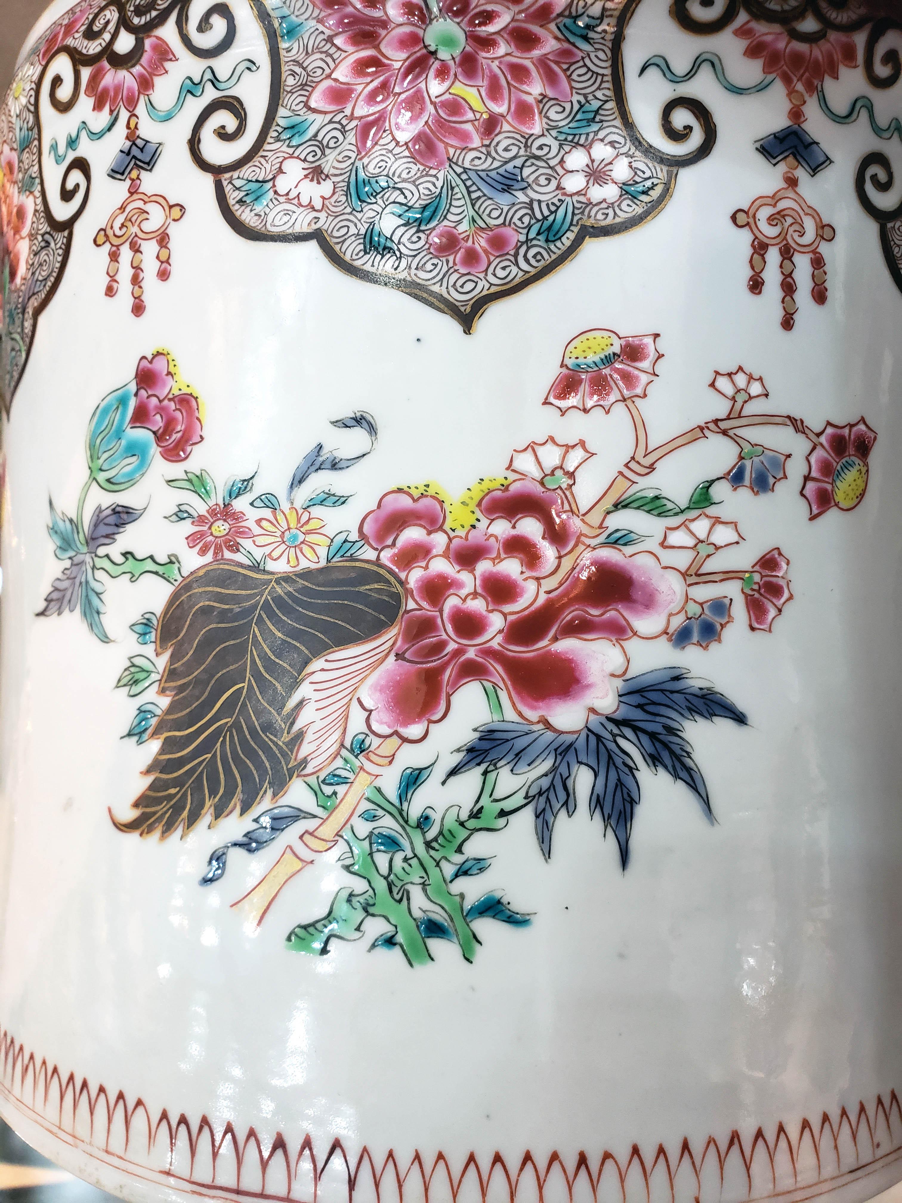 18th-century Chinese Export Porcelain Large Famille Rose Cachepot For Sale 5