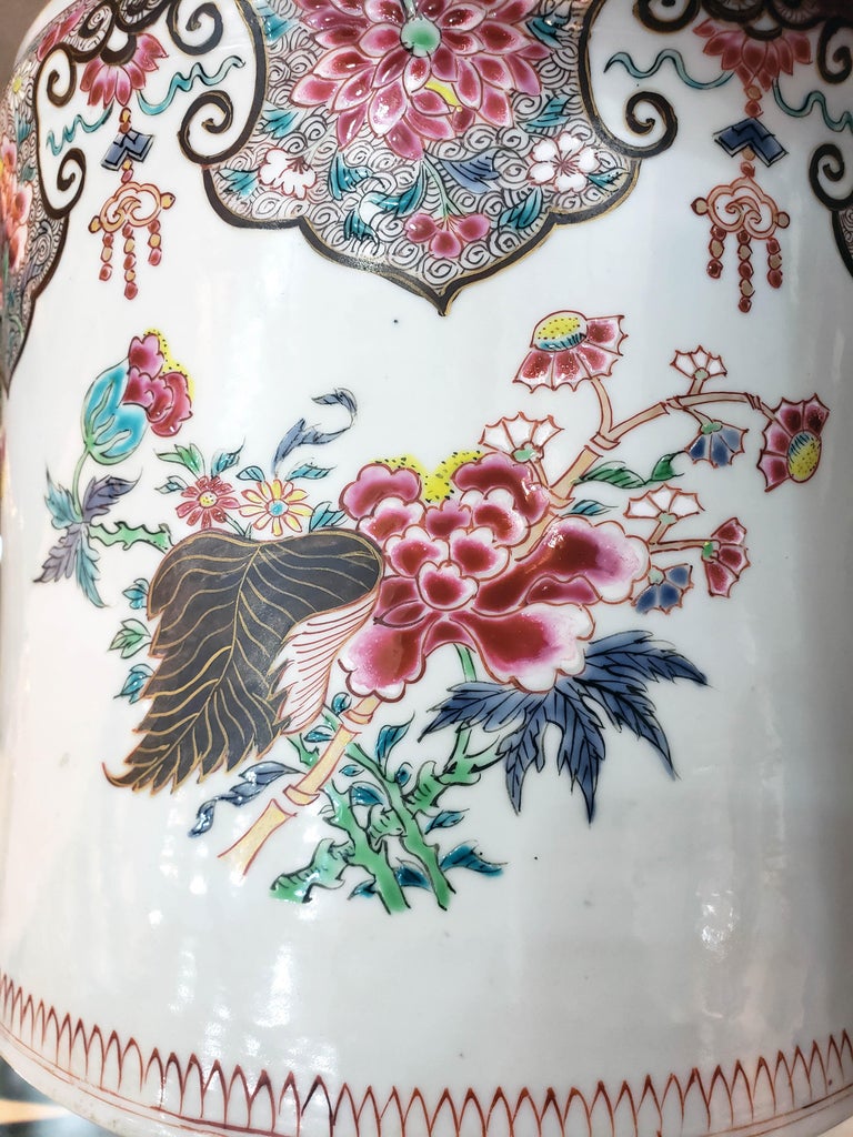 Chinese Export Porcelain Famille Rose Cachepot, circa 1750-1760 For Sale 7