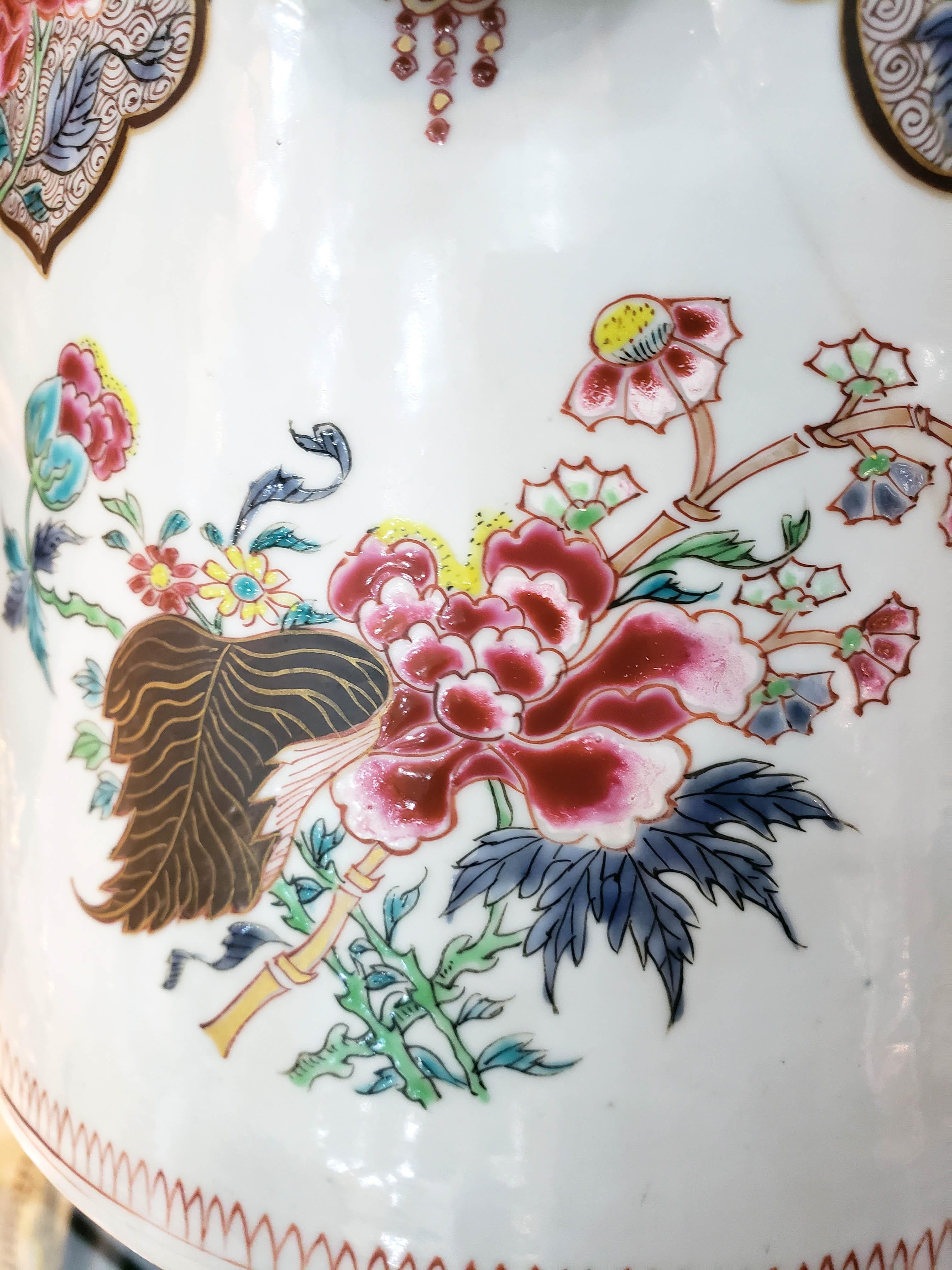 18th-century Chinese Export Porcelain Large Famille Rose Cachepot For Sale 7