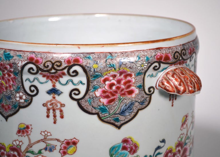 Chinese Export Porcelain Famille Rose Cachepot, circa 1750-1760 For Sale 4
