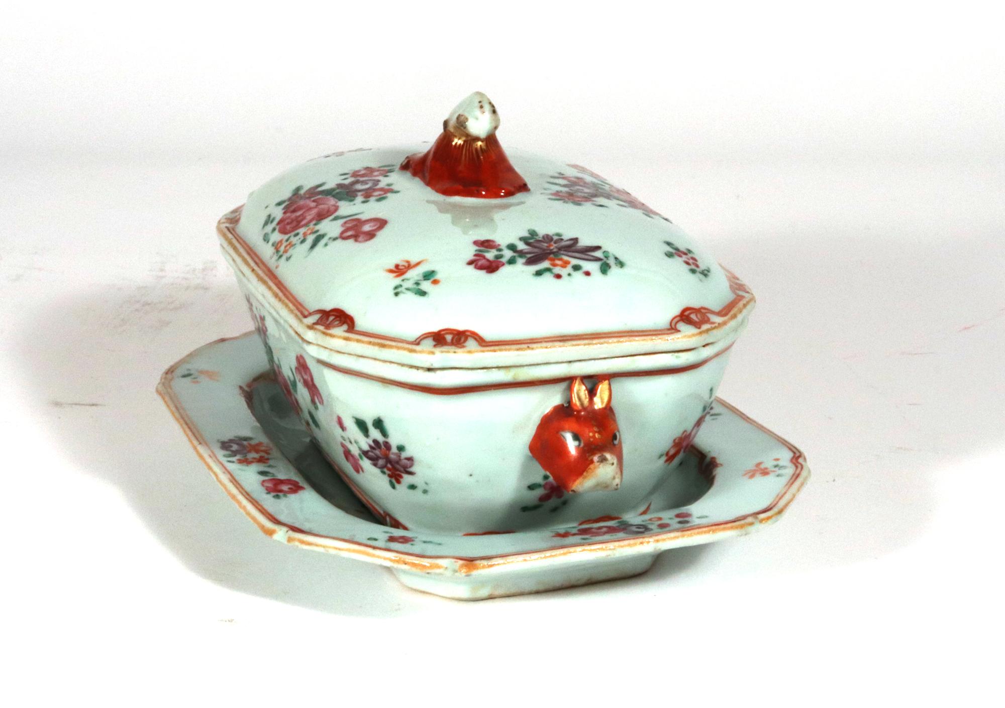 Chinese Export Porcelain Famille Rose Sauce Tureens, Covers & Stands For Sale 7