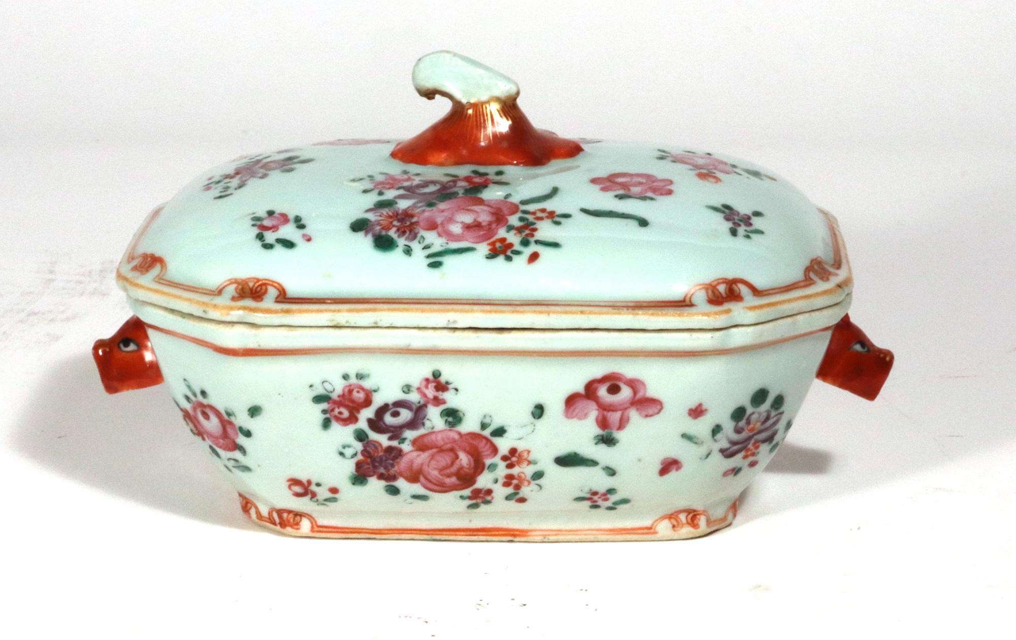 Chinese Export Porcelain Famille Rose Sauce Tureens, Covers & Stands For Sale 11