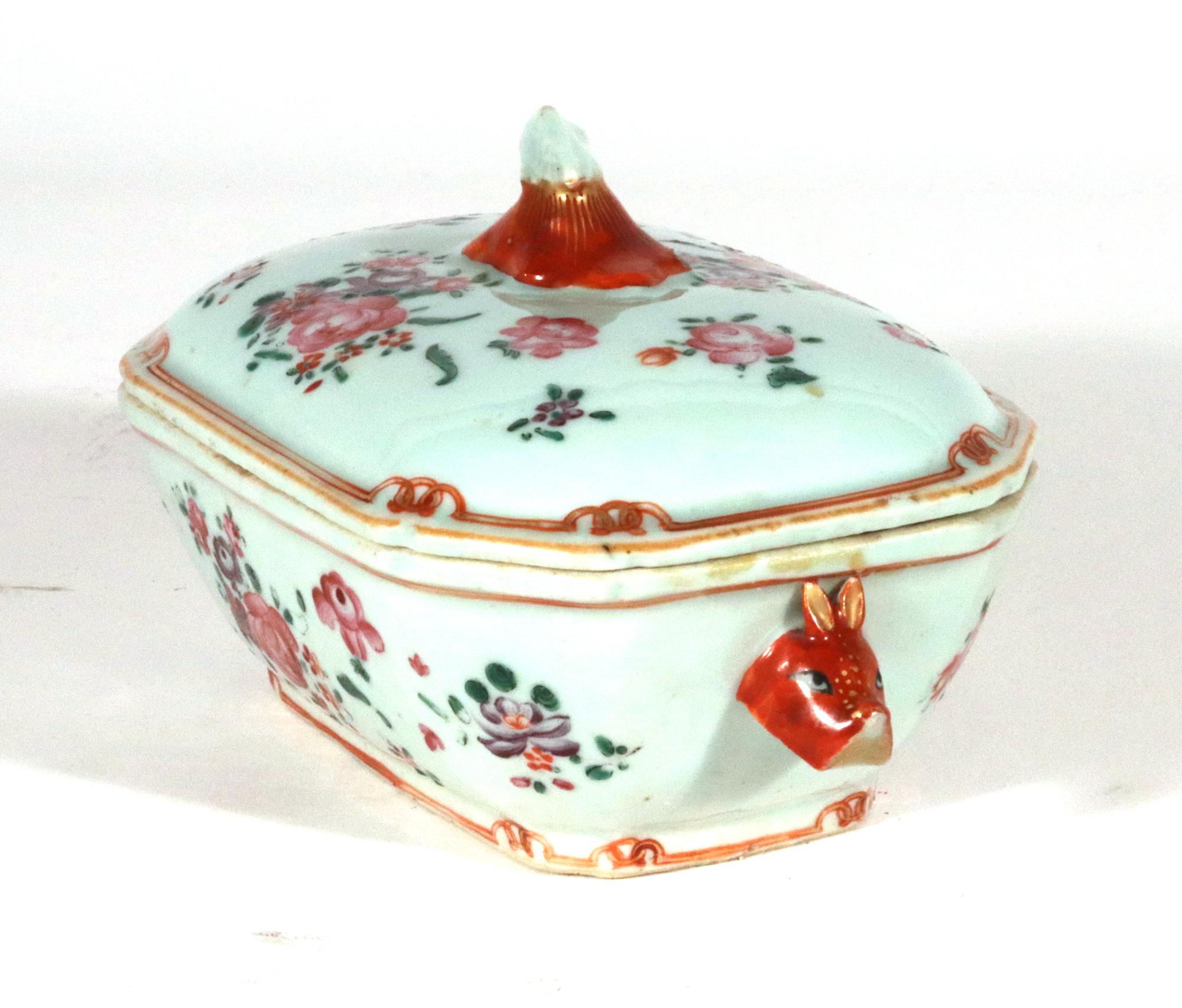 Chinese Export Porcelain Famille Rose Sauce Tureens, Covers & Stands For Sale 12