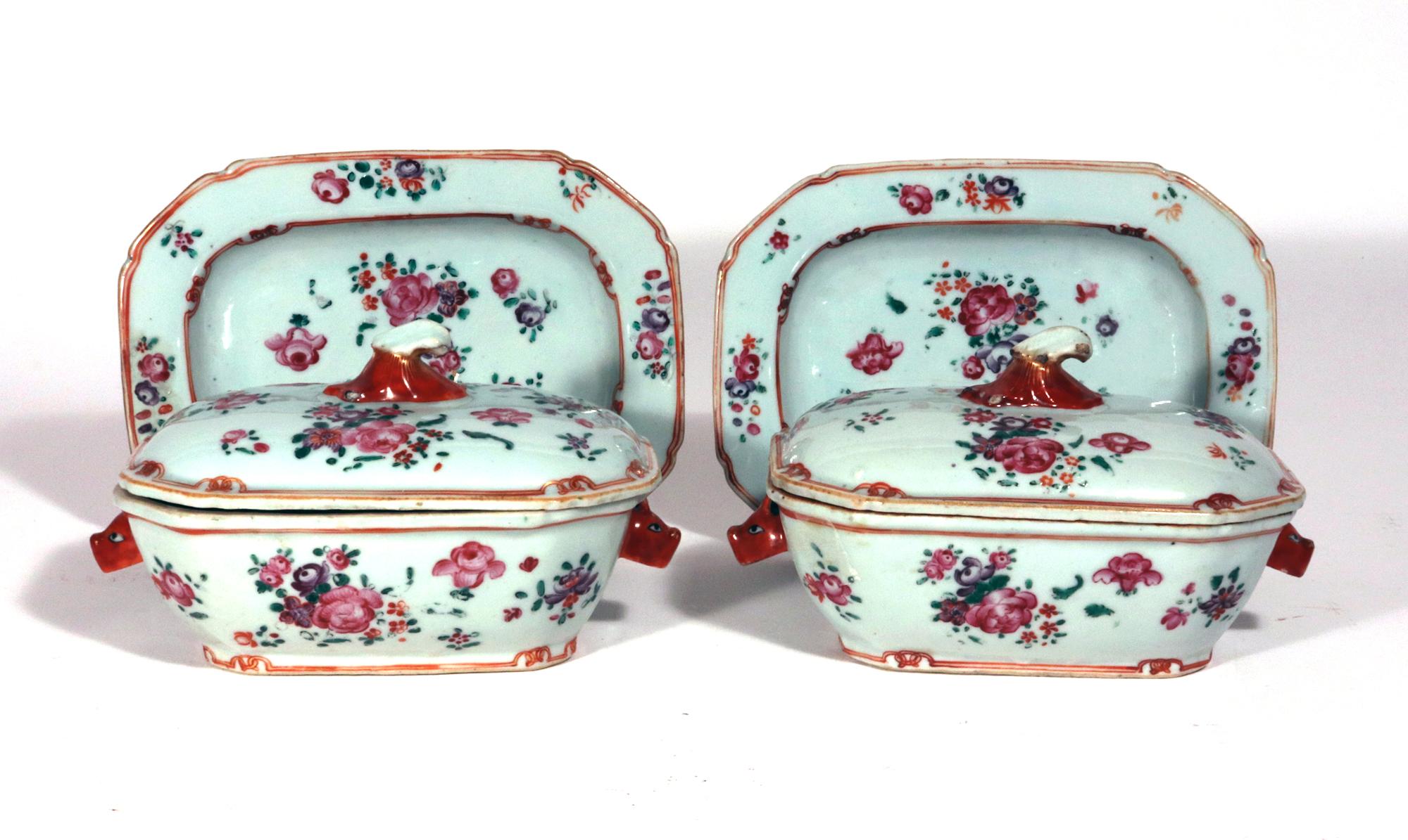 Chinese Export Porcelain Famille Rose Sauce Tureens, Covers & Stands In Good Condition For Sale In Downingtown, PA