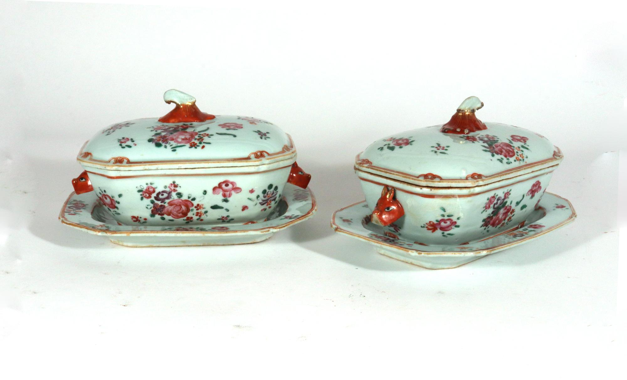 Chinese Export Porcelain Famille Rose Sauce Tureens, Covers & Stands For Sale 1