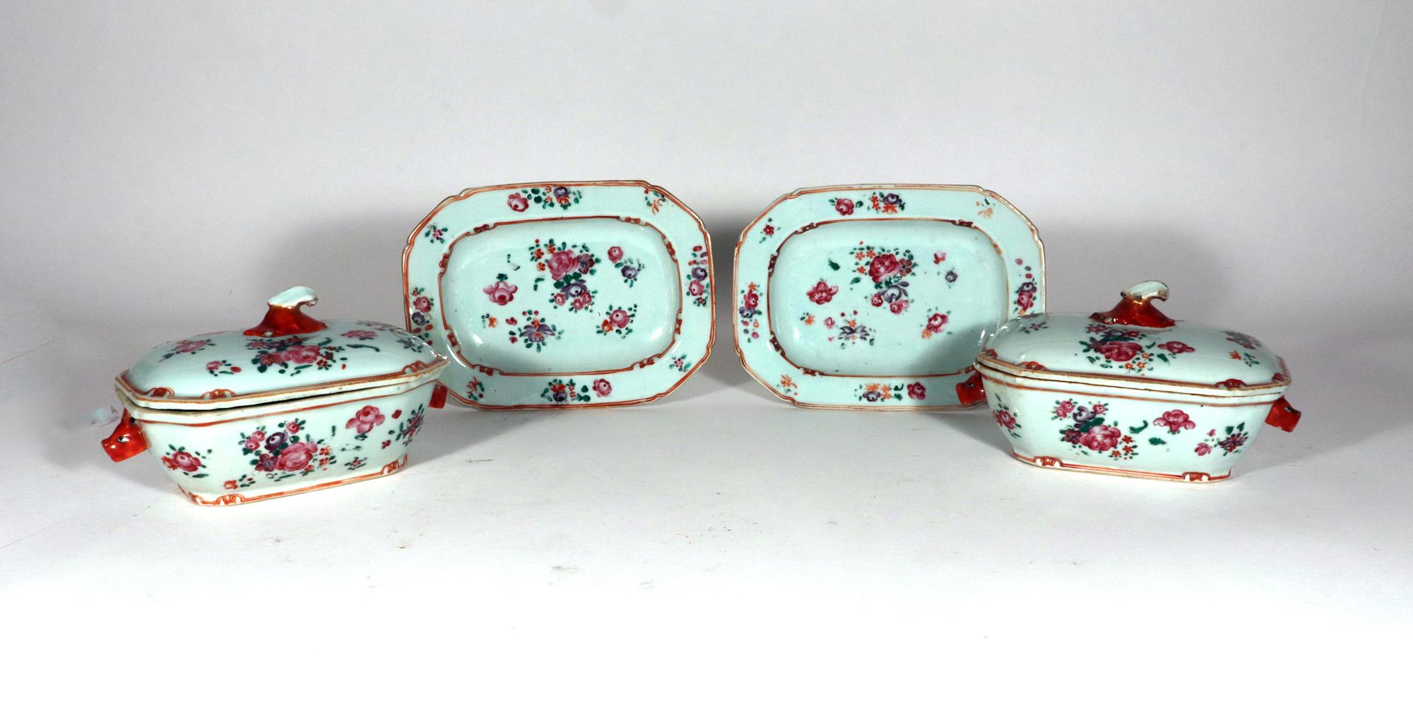 Chinese Export Porcelain Famille Rose Sauce Tureens, Covers & Stands For Sale 3