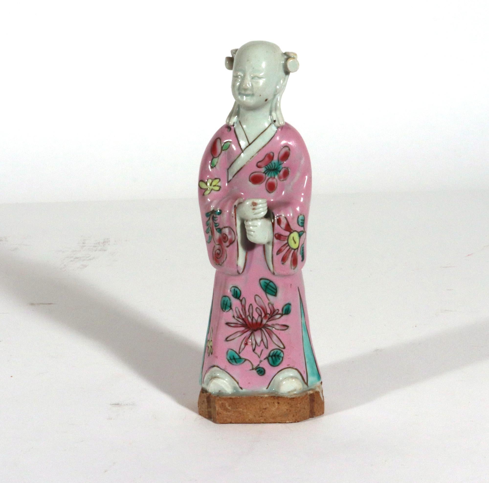 Chinese Export Porcelain Figures of Attendants, Set of Five For Sale 1