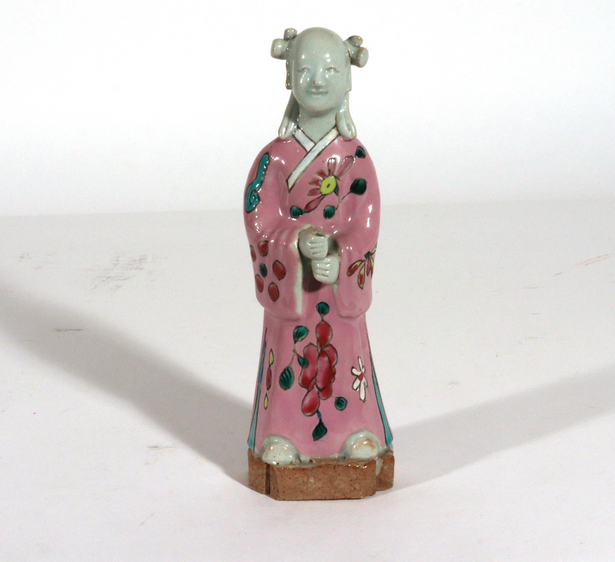 Chinese Export Porcelain Figures of Attendants, Set of Five For Sale 3