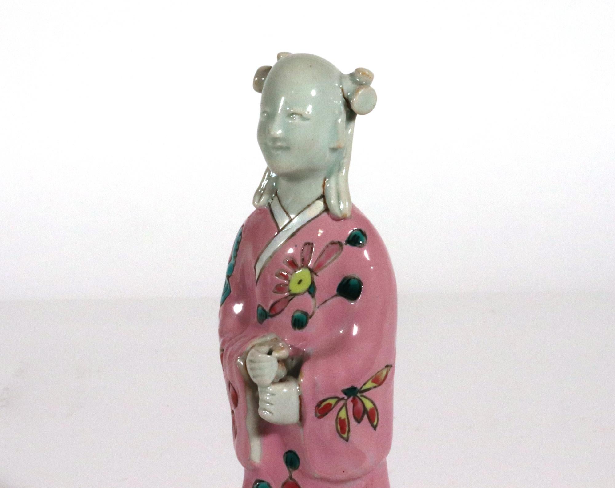 Chinese Export Porcelain Figures of Attendants, Set of Five For Sale 4