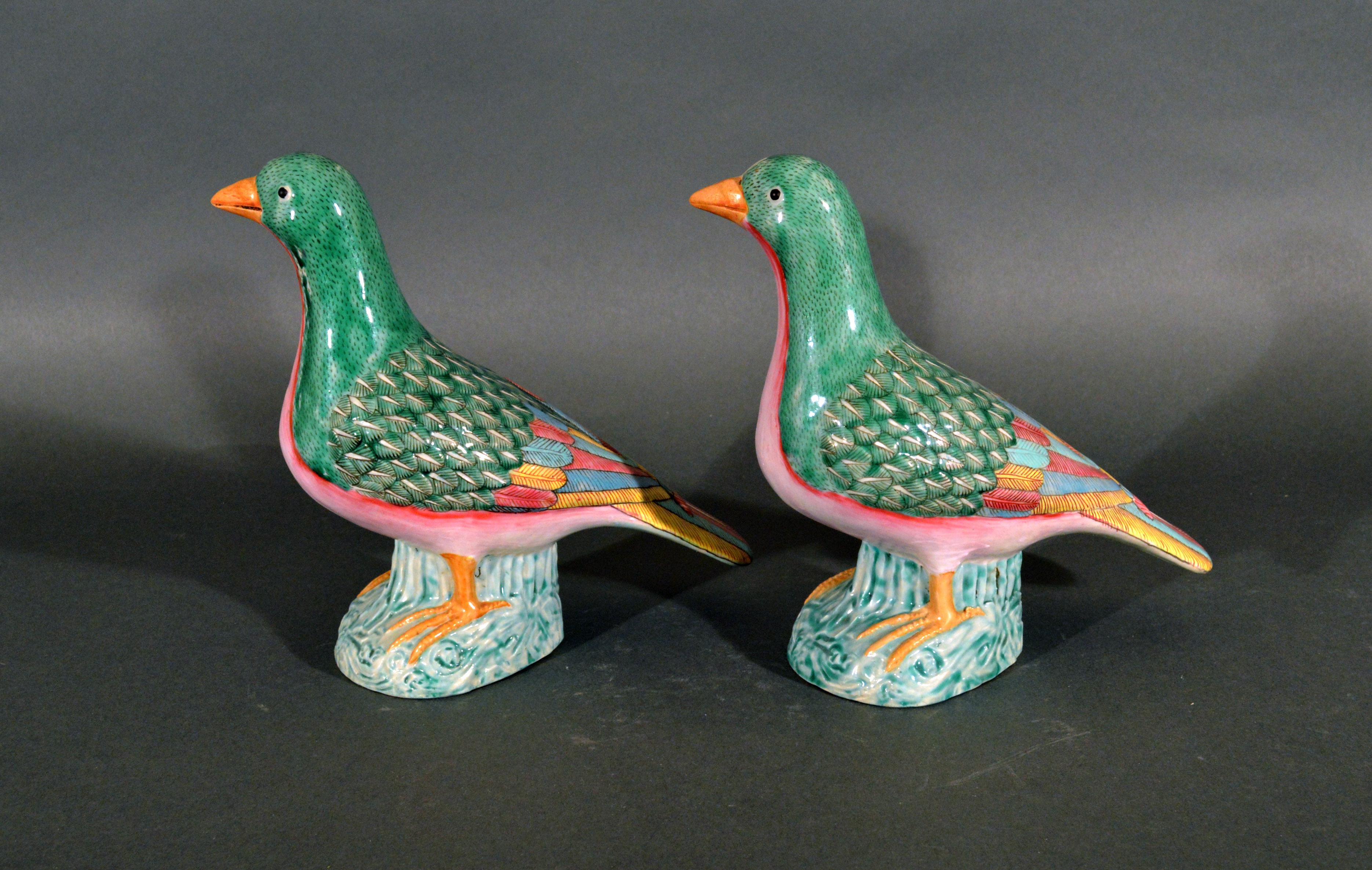 Chinese Export Porcelain Figures of Doves 1
