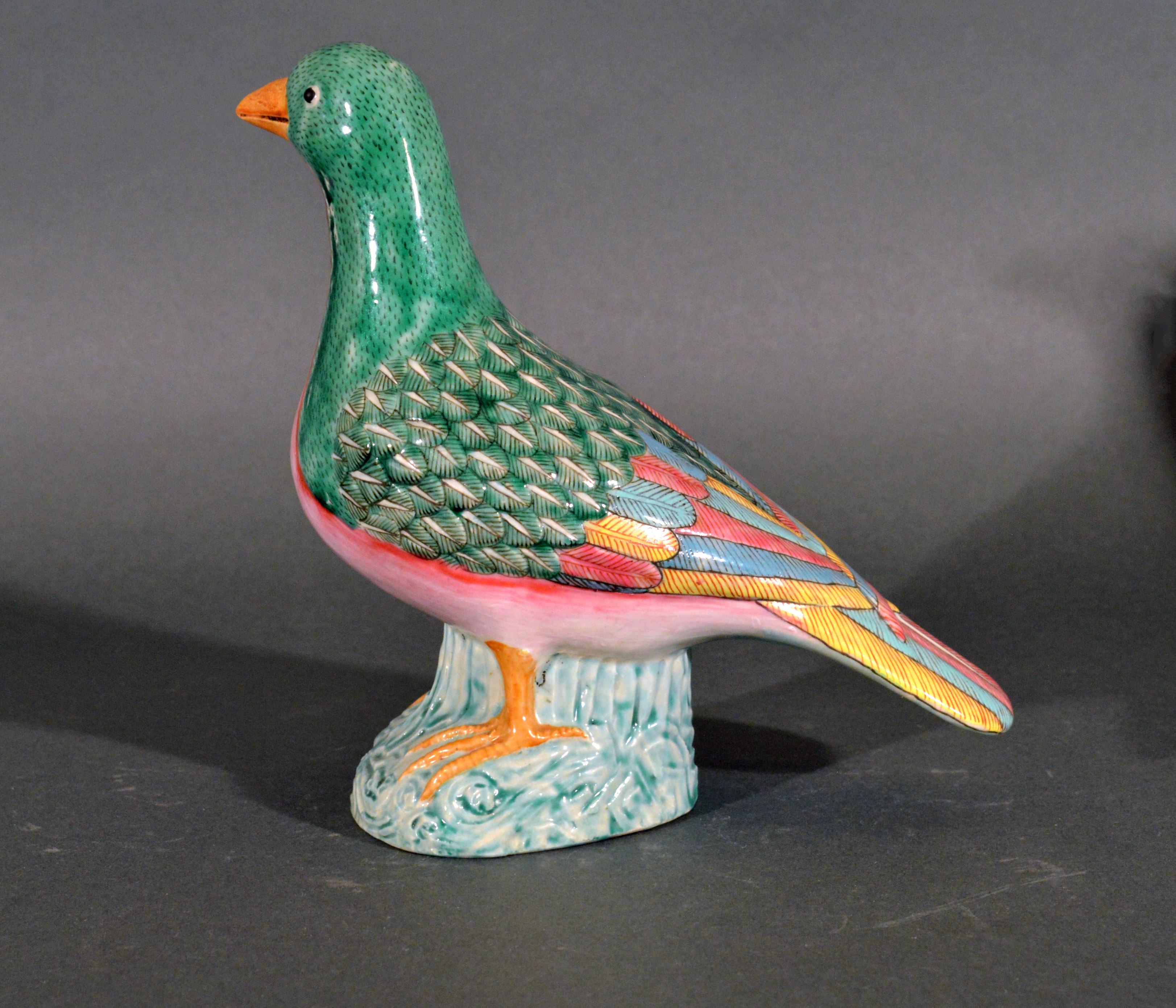 Chinese Export Porcelain Figures of Doves 4