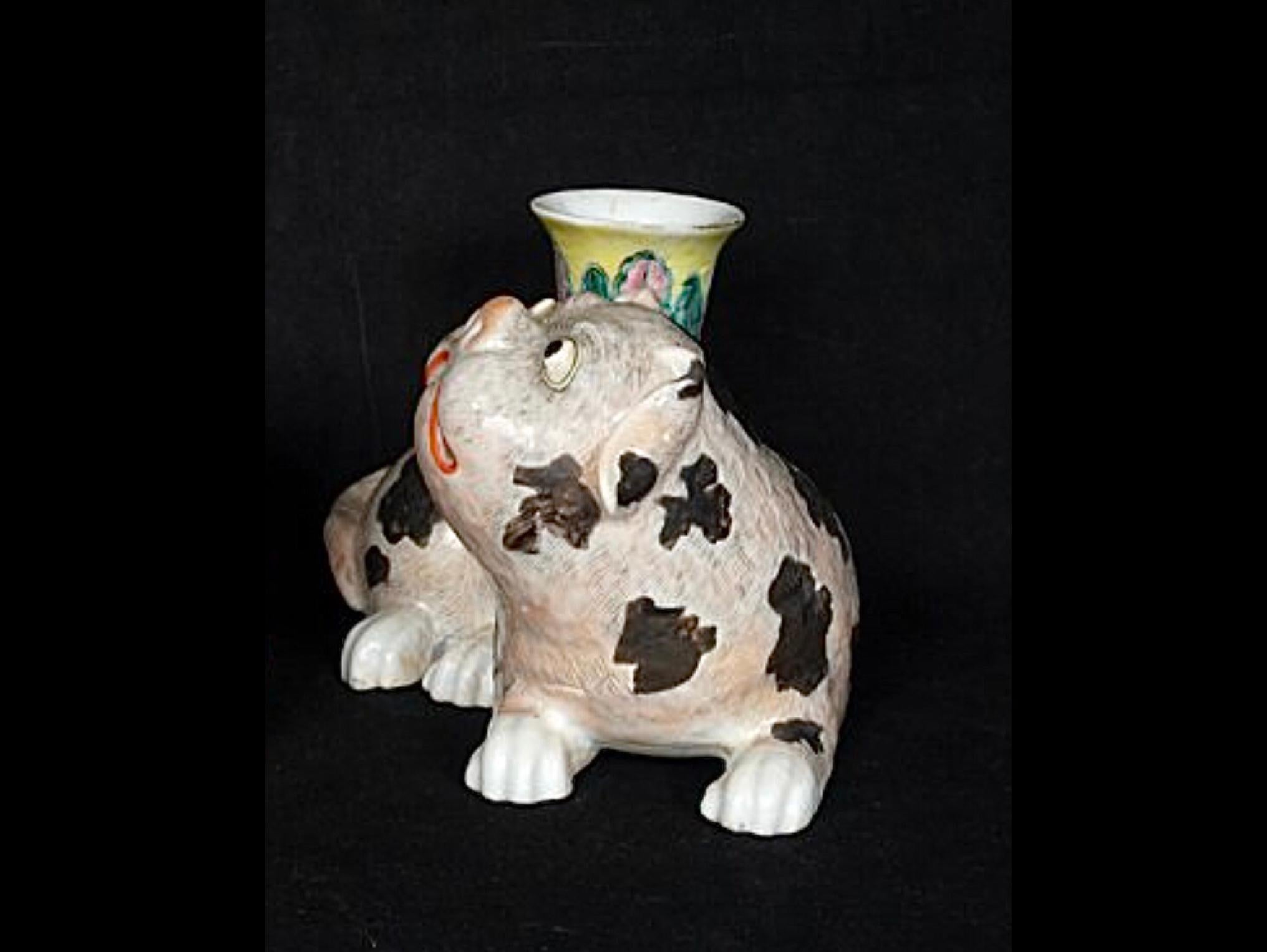 Chinese Export Porcelain Foo Dog Candlestick 2