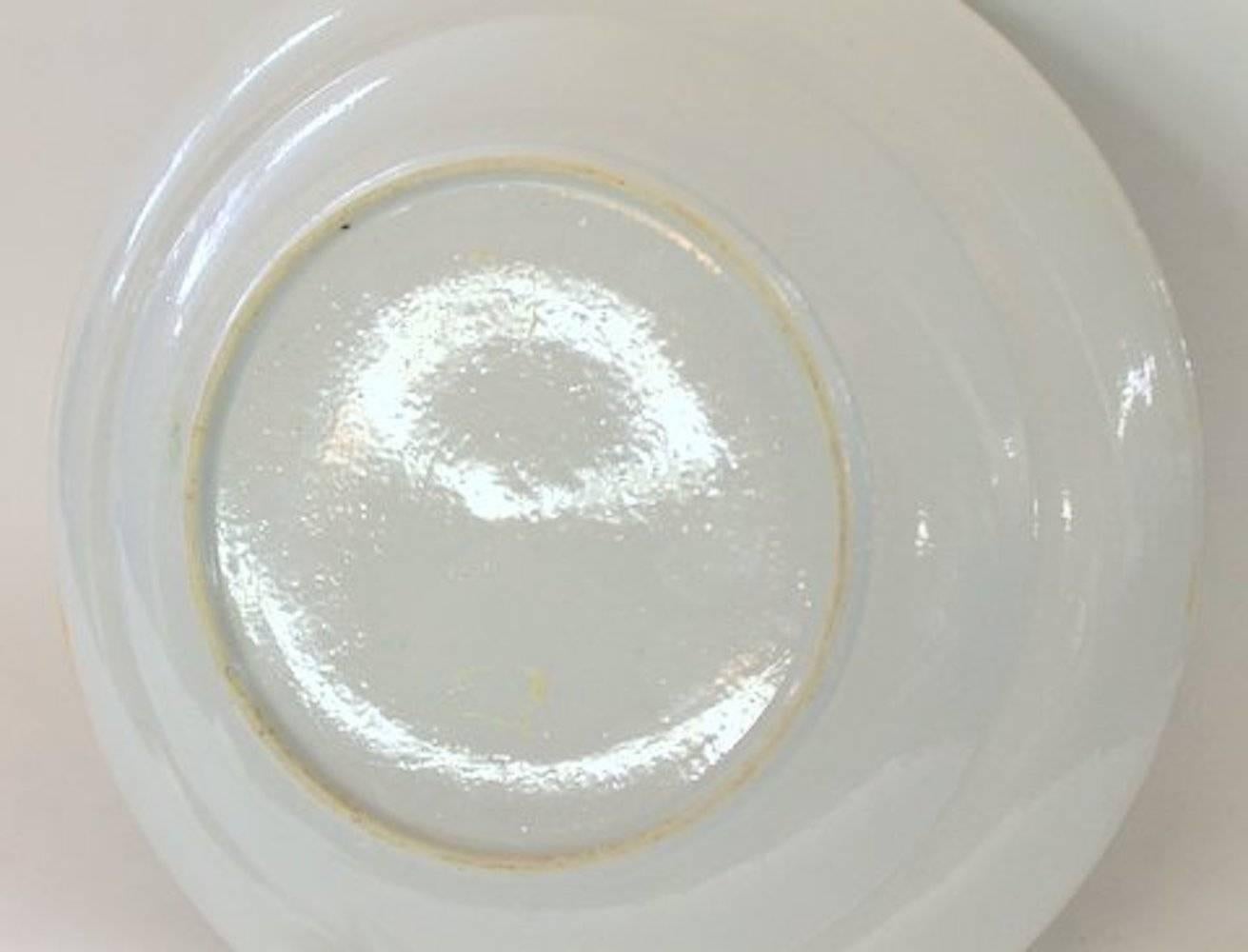 XIXe siècle Assiette creuse en porcelaine d'exportation chinoise 