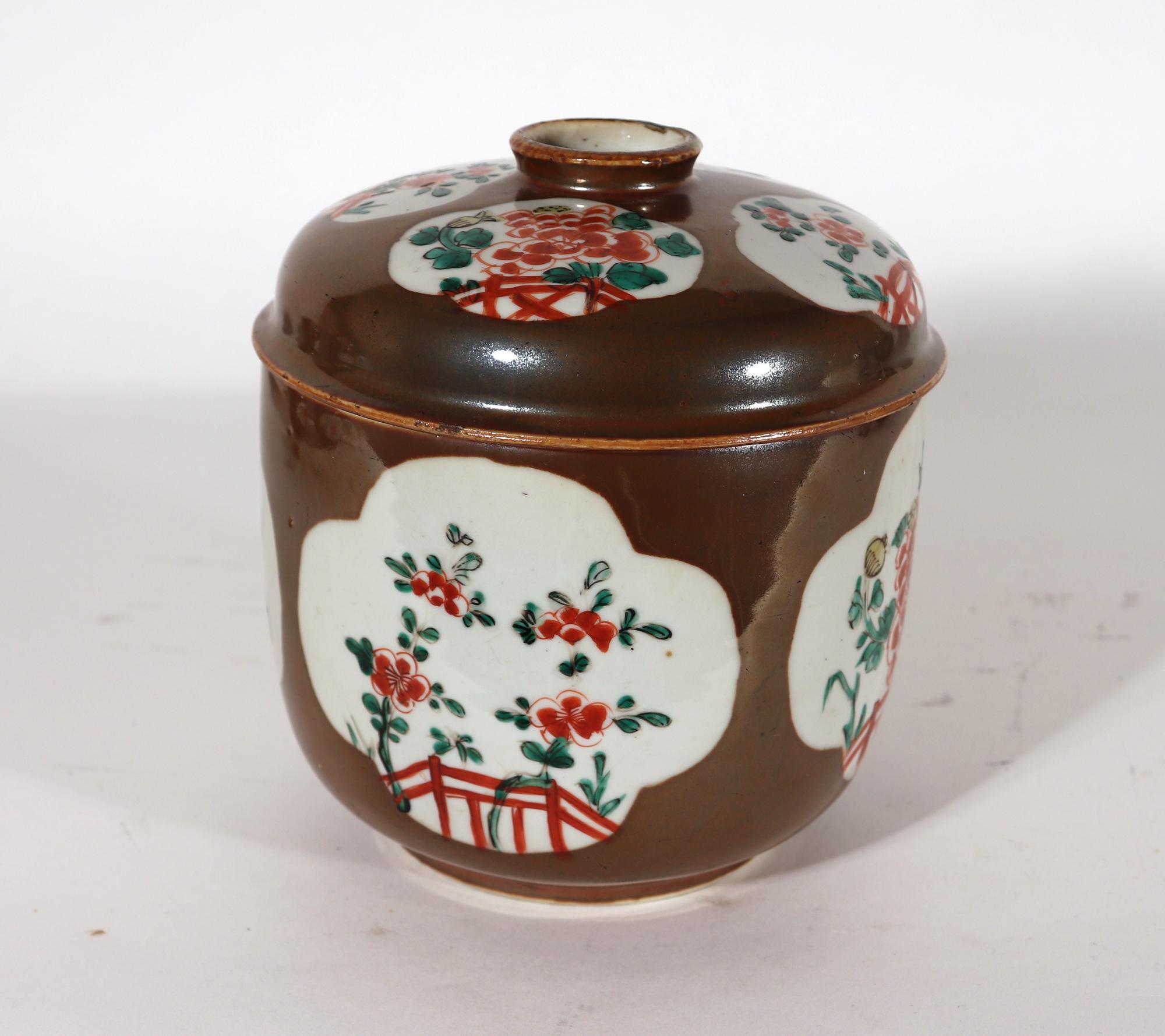 Groupe d'urnes et de couvercles en porcelaine d'exportation chinoise de Batavia Bon état - En vente à Downingtown, PA